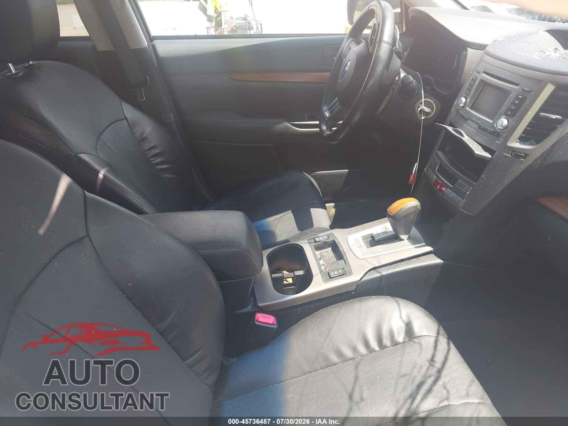 SUBARU OUTBACK 2013 - 4S4BRBKC4D3322111