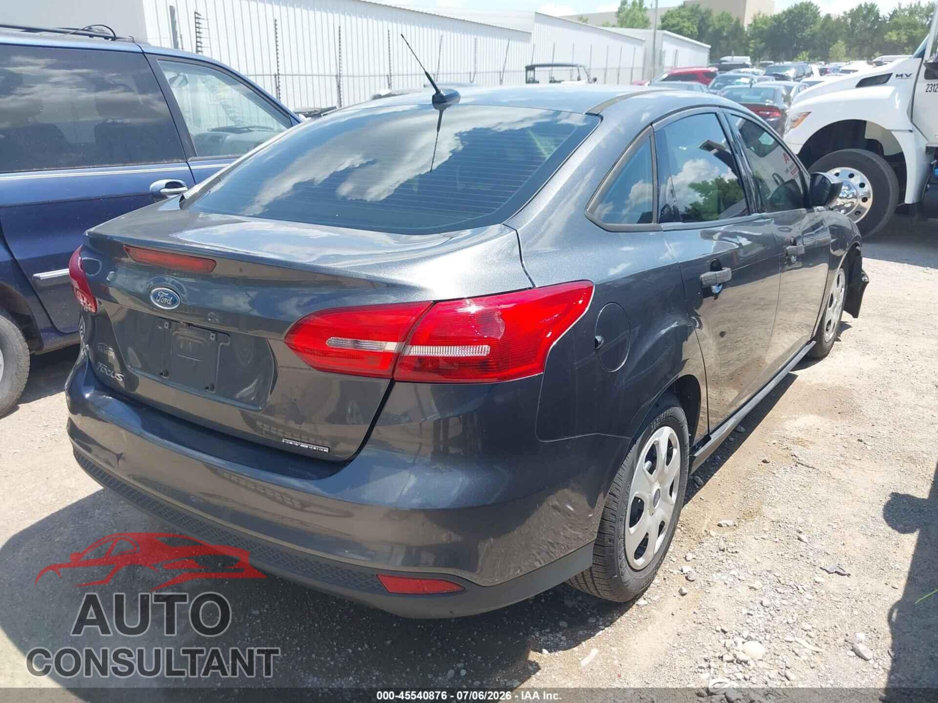 FORD FOCUS 2016 - 1FADP3E27GL379229