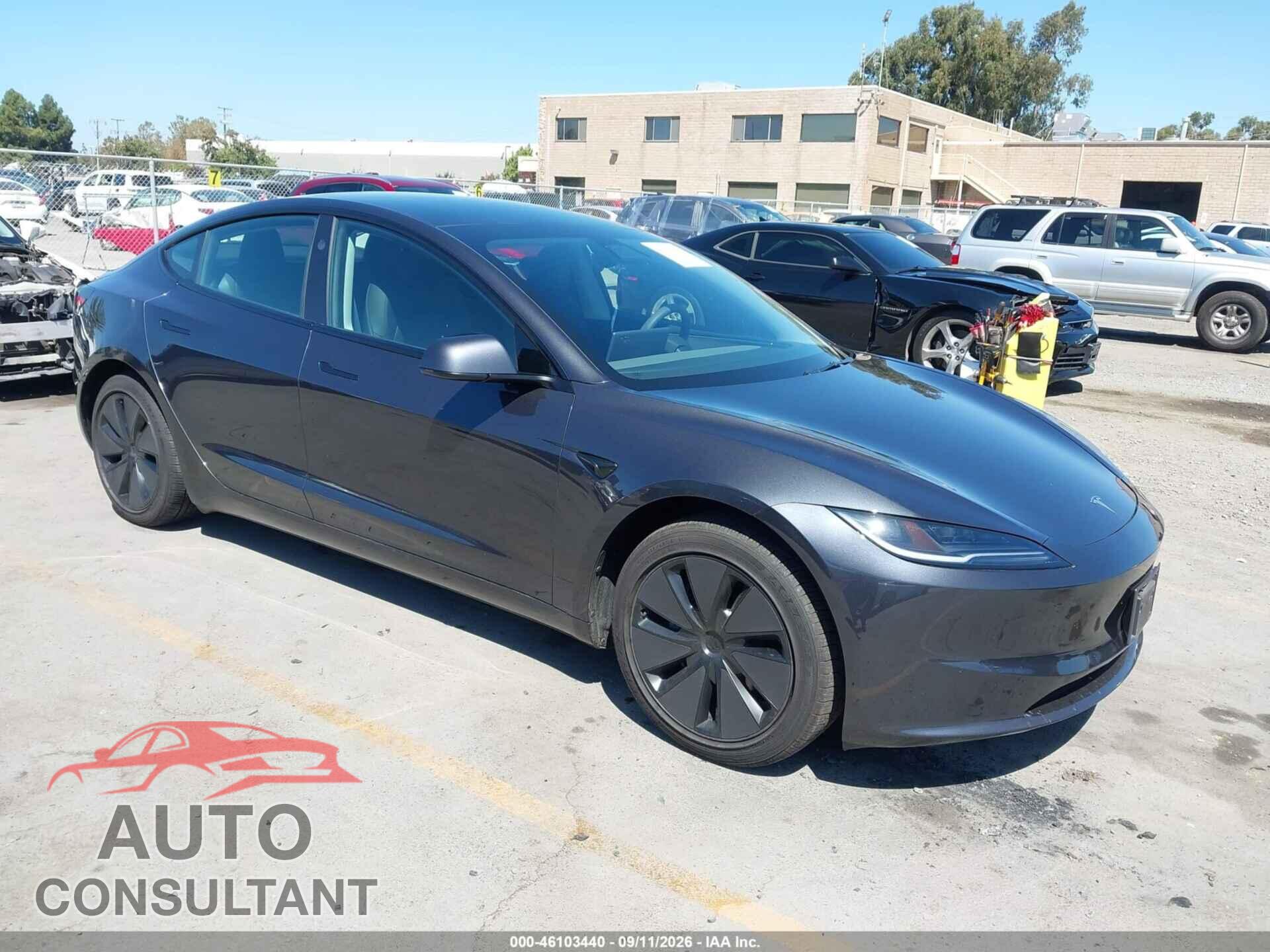 TESLA MODEL 3 2025 - 5YJ3E1EA2SF920724