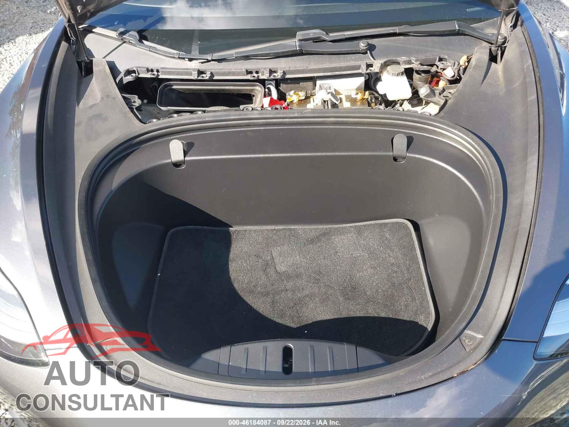 TESLA MODEL 3 2018 - 5YJ3E1EA5JF002870