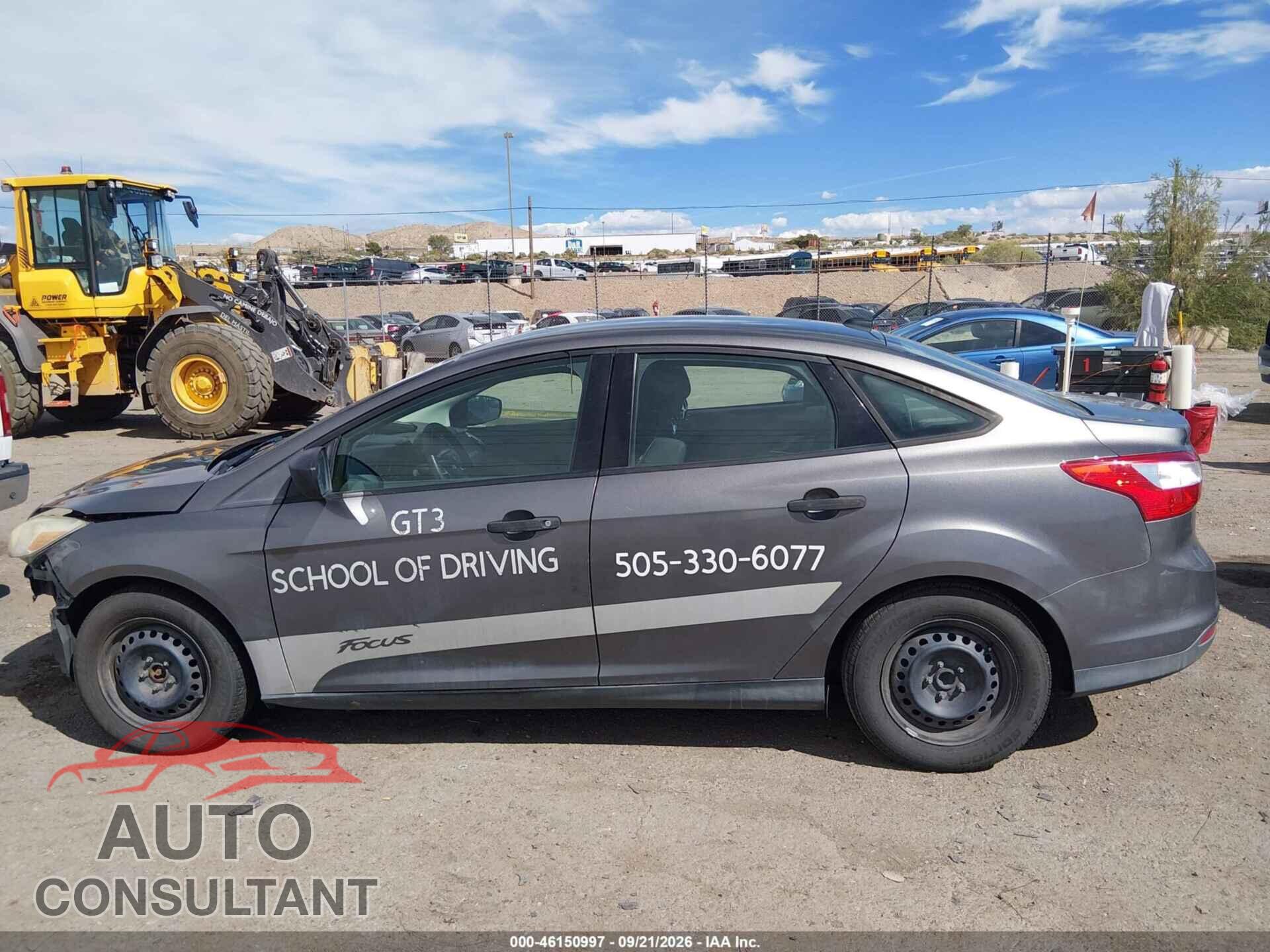 FORD FOCUS 2014 - 1FADP3E28EL452623