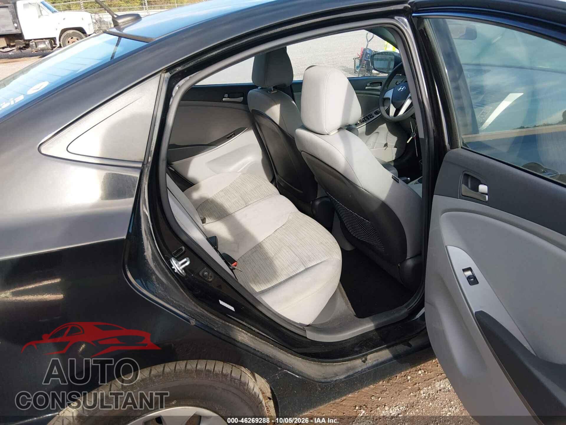 HYUNDAI ACCENT 2017 - KMHCT4AE6HU272168