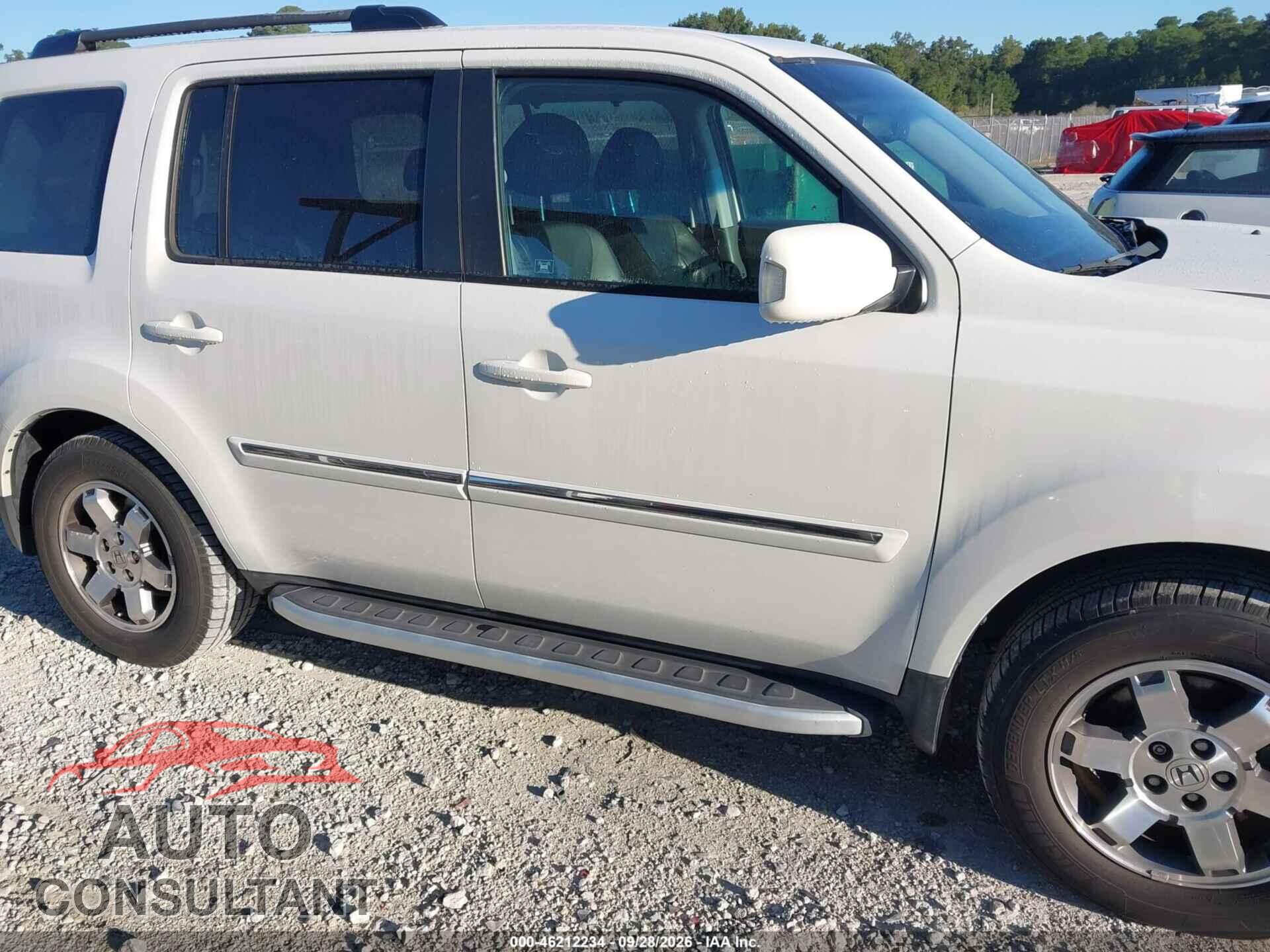 HONDA PILOT 2011 - 5FNYF3H97BB039596