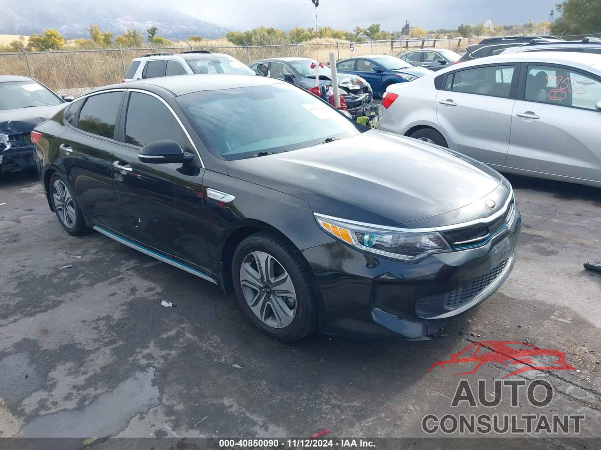 KIA OPTIMA PLUG-IN HYBRID 2017 - KNAGV4LD6H5011036