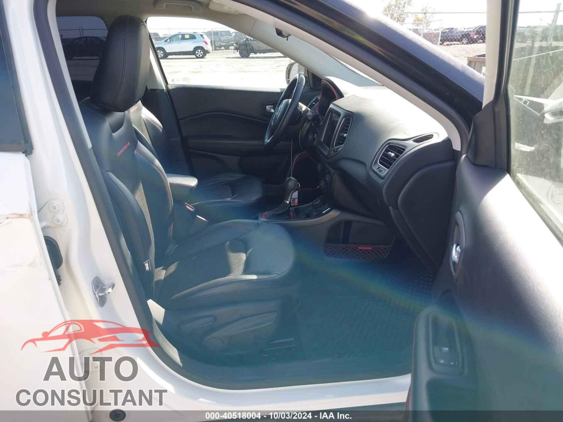 JEEP COMPASS 2018 - 3C4NJDDB7JT410675