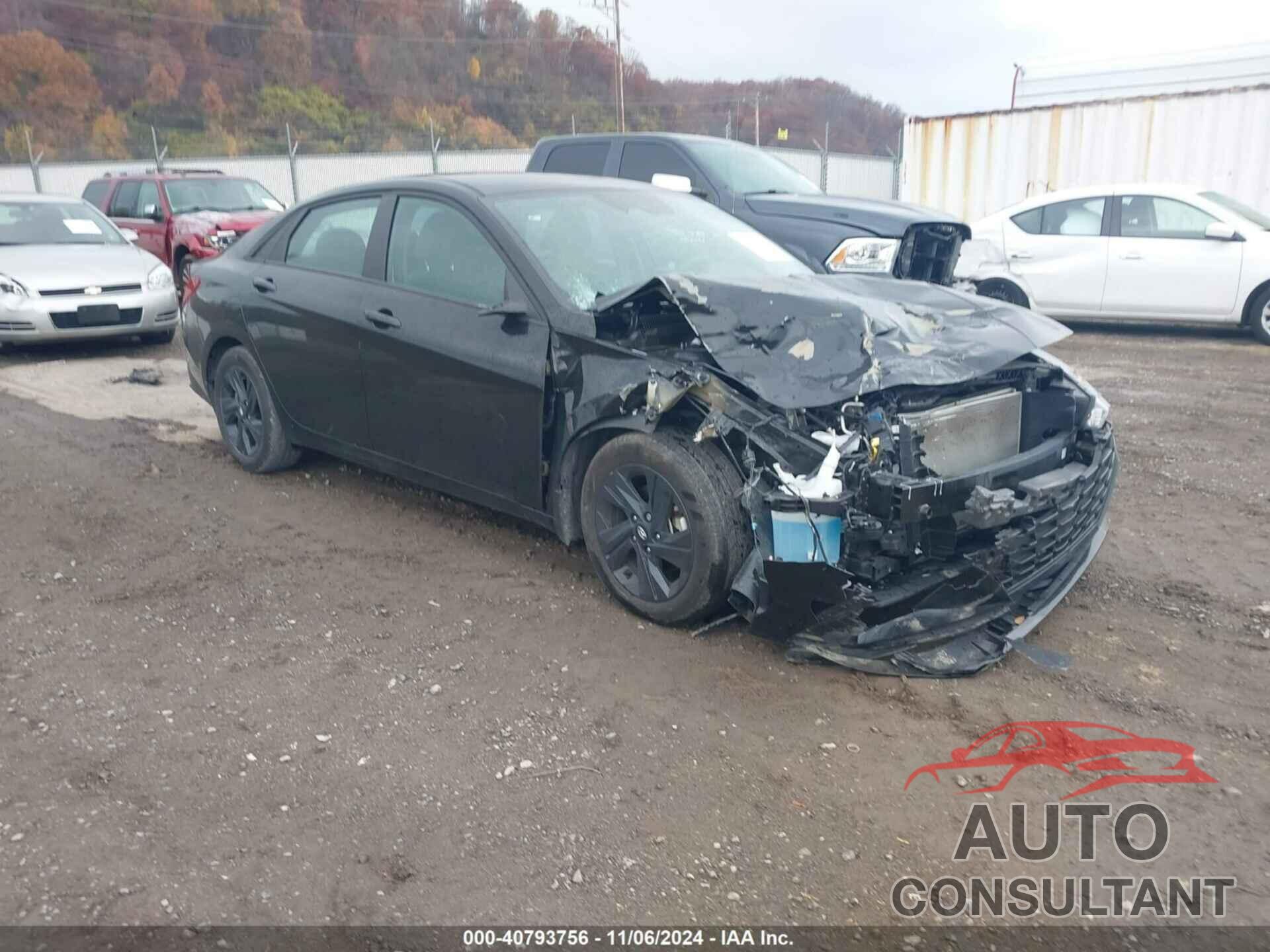 HYUNDAI ELANTRA 2023 - KMHLM4AG3PU404140