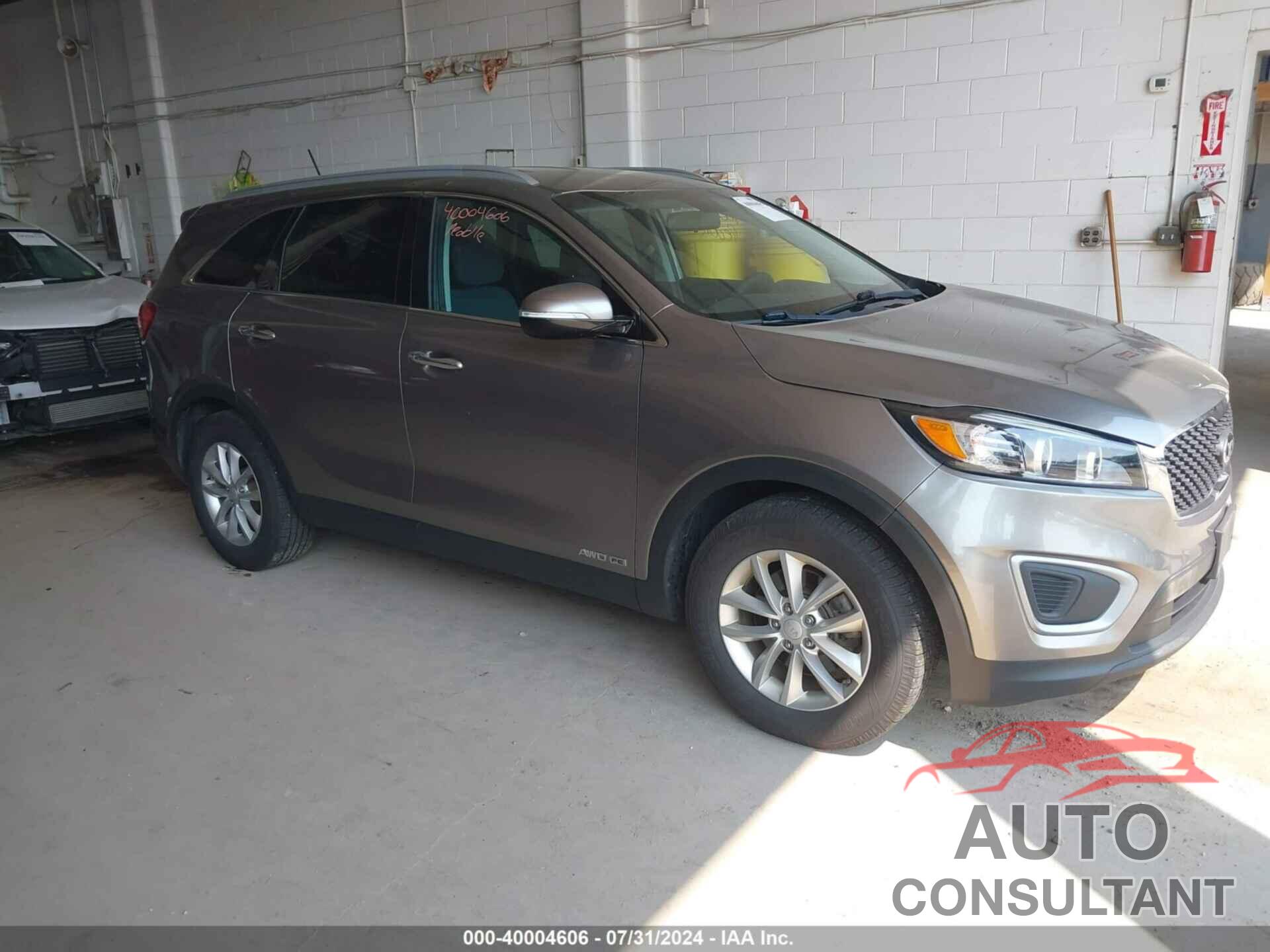 KIA SORENTO 2017 - 5XYPGDA55HG221014