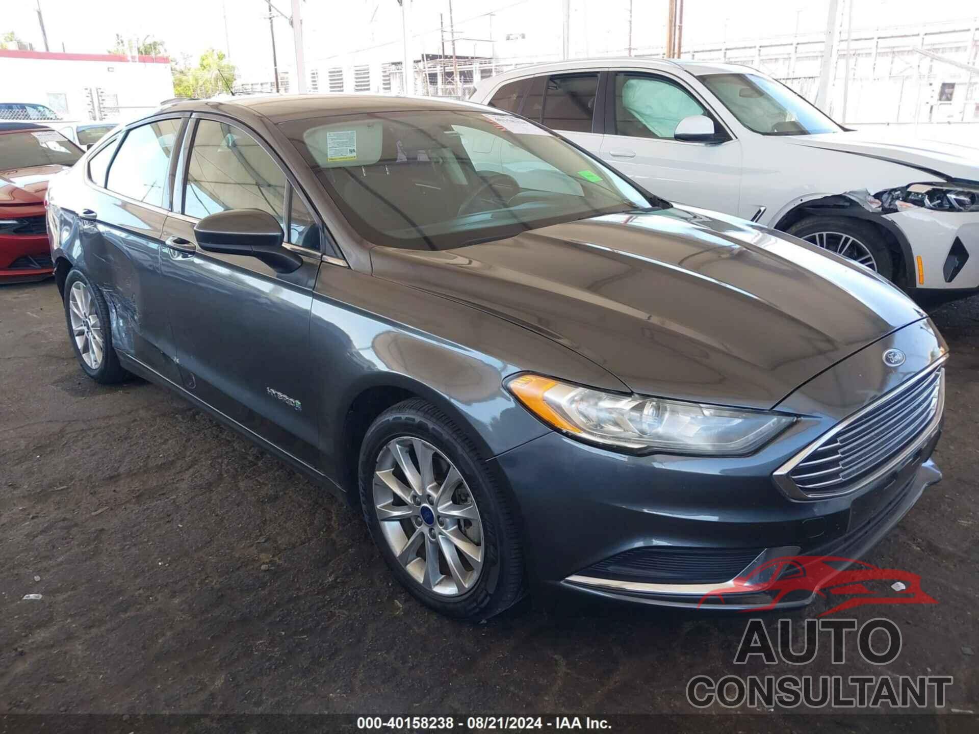 FORD FUSION HYBRID 2017 - 3FA6P0LU3HR181293