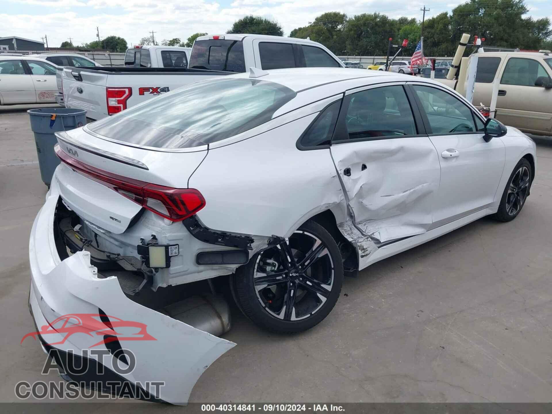 KIA K5 2024 - 5XXG64J2XRG247302