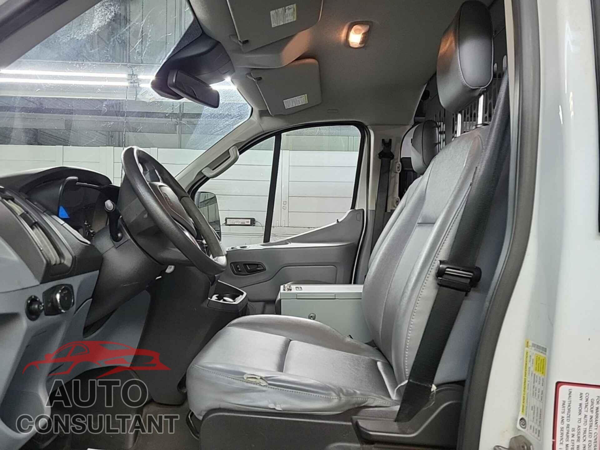 FORD TRANSIT 2018 - 1FTYE1YM2JKB52014