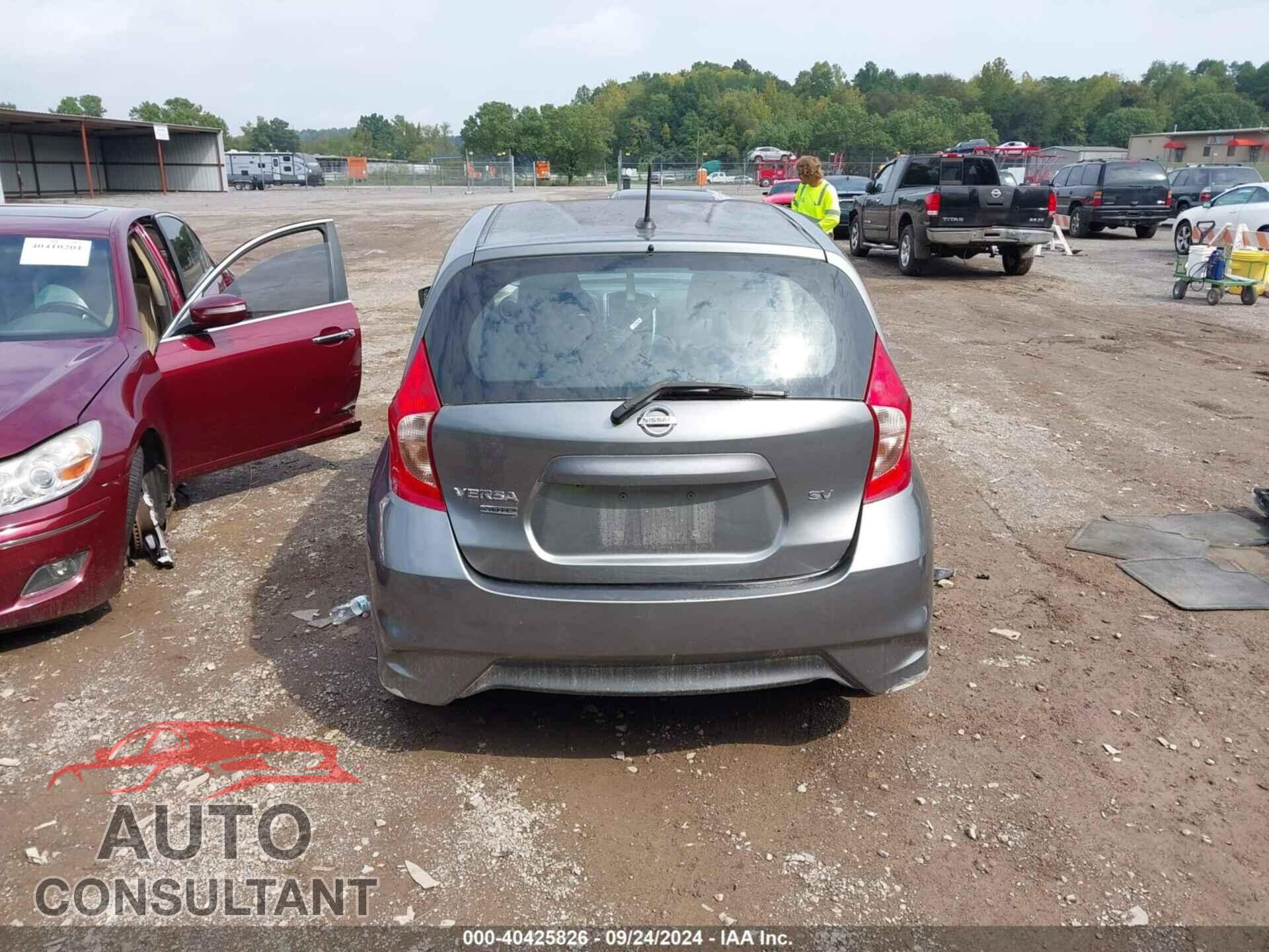 NISSAN VERSA NOTE 2017 - 3N1CE2CP1HL354615