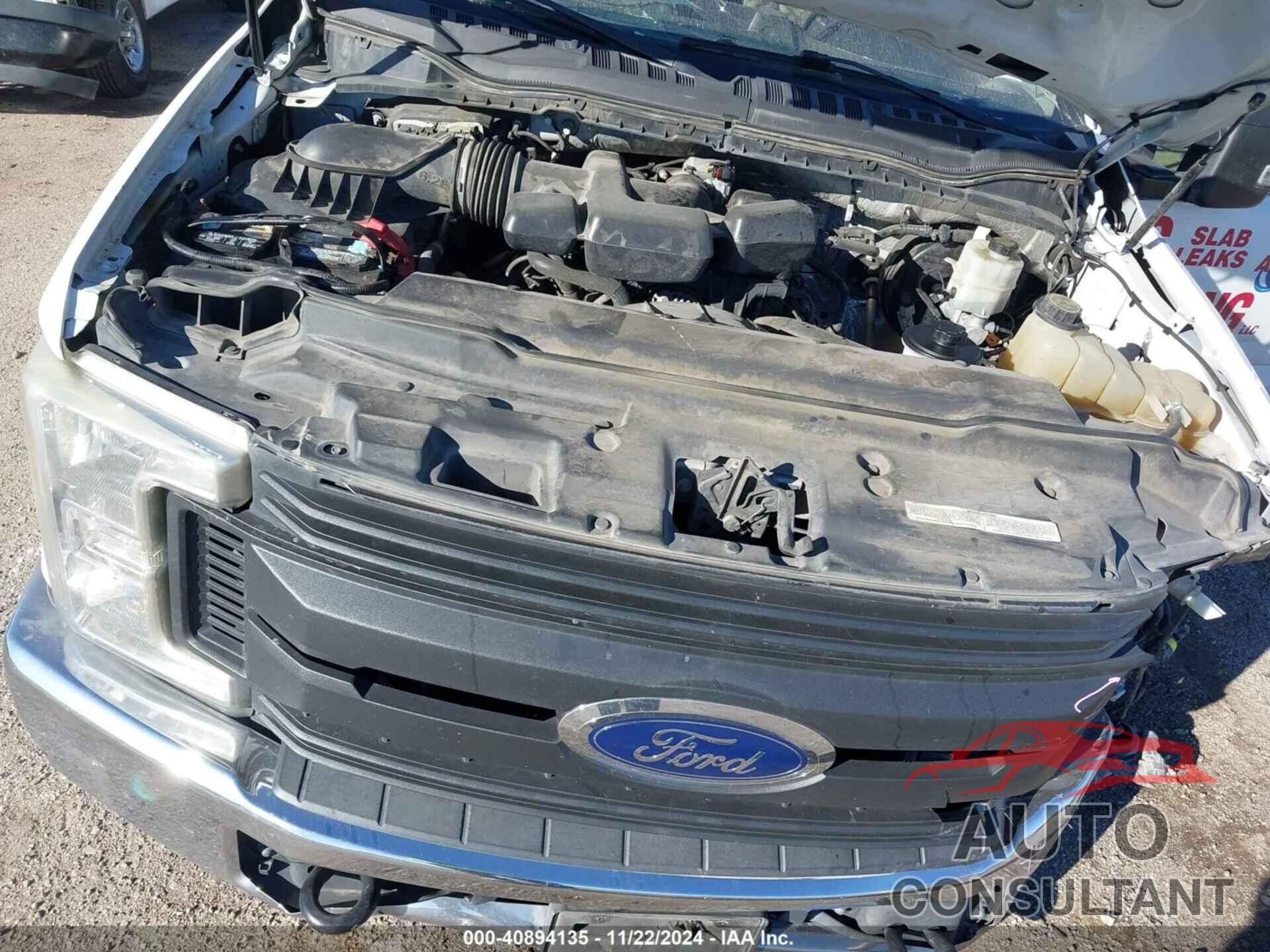 FORD F-350 CHASSIS 2019 - 1FDRF3E67KEC35646