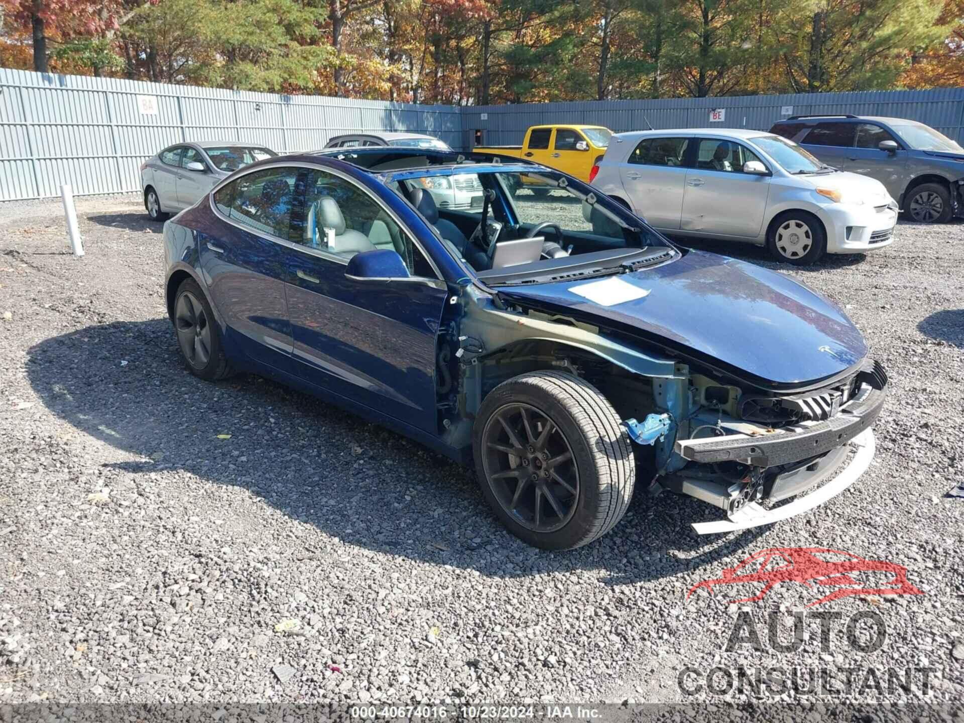 TESLA MODEL 3 2019 - 5YJ3E1EB3KF193747