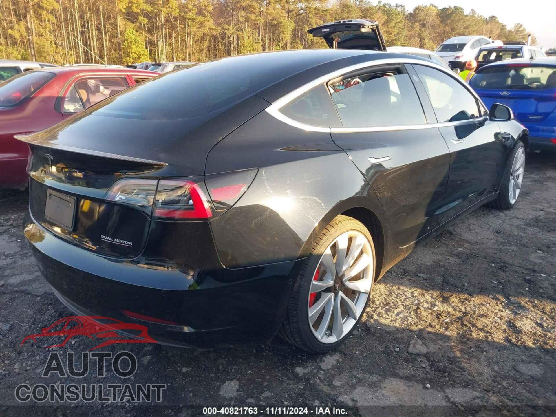 TESLA MODEL 3 2019 - 5YJ3E1EB9KF438406