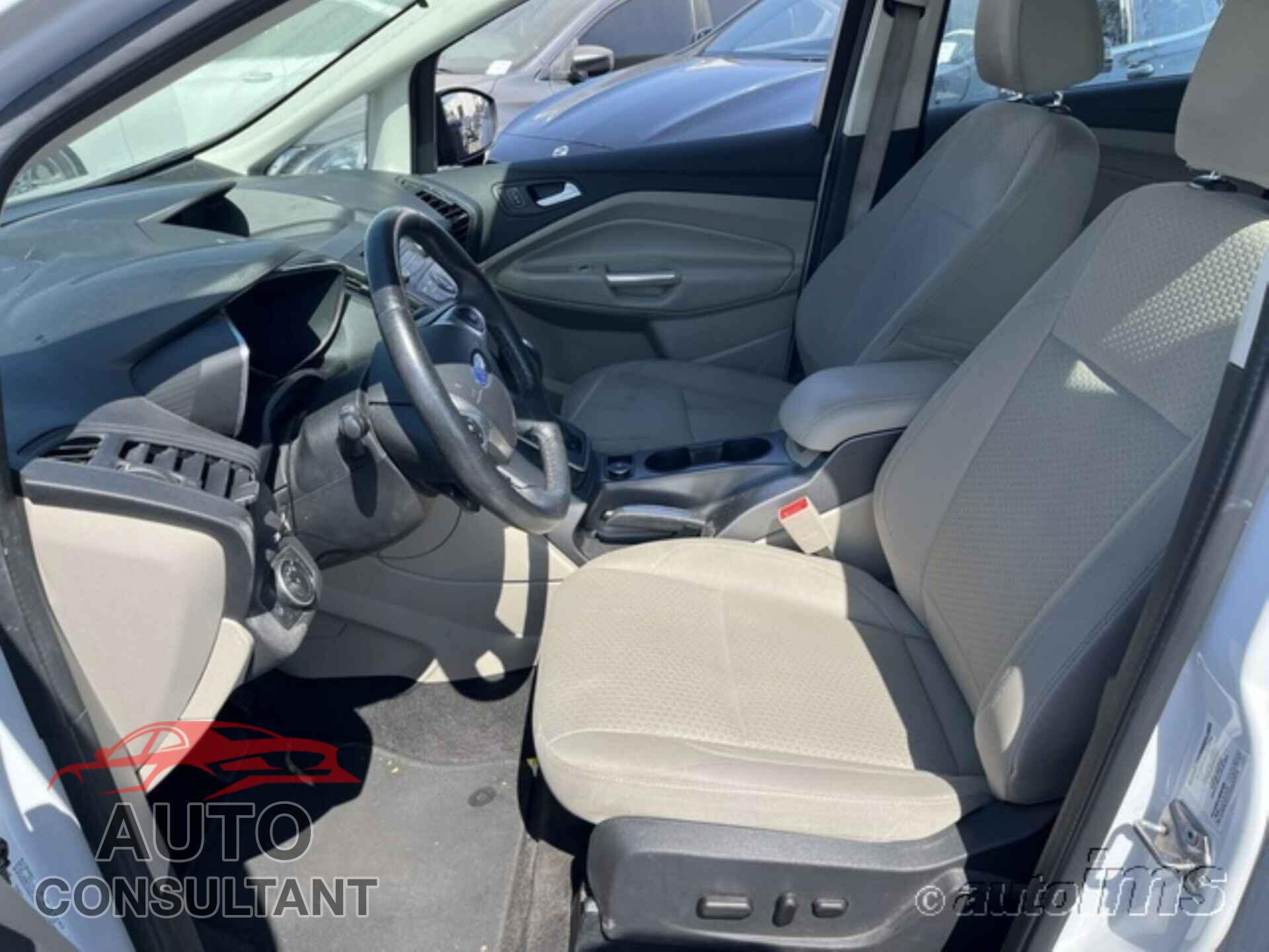 FORD C-MAX 2017 - 1FADP5AU6HL111793