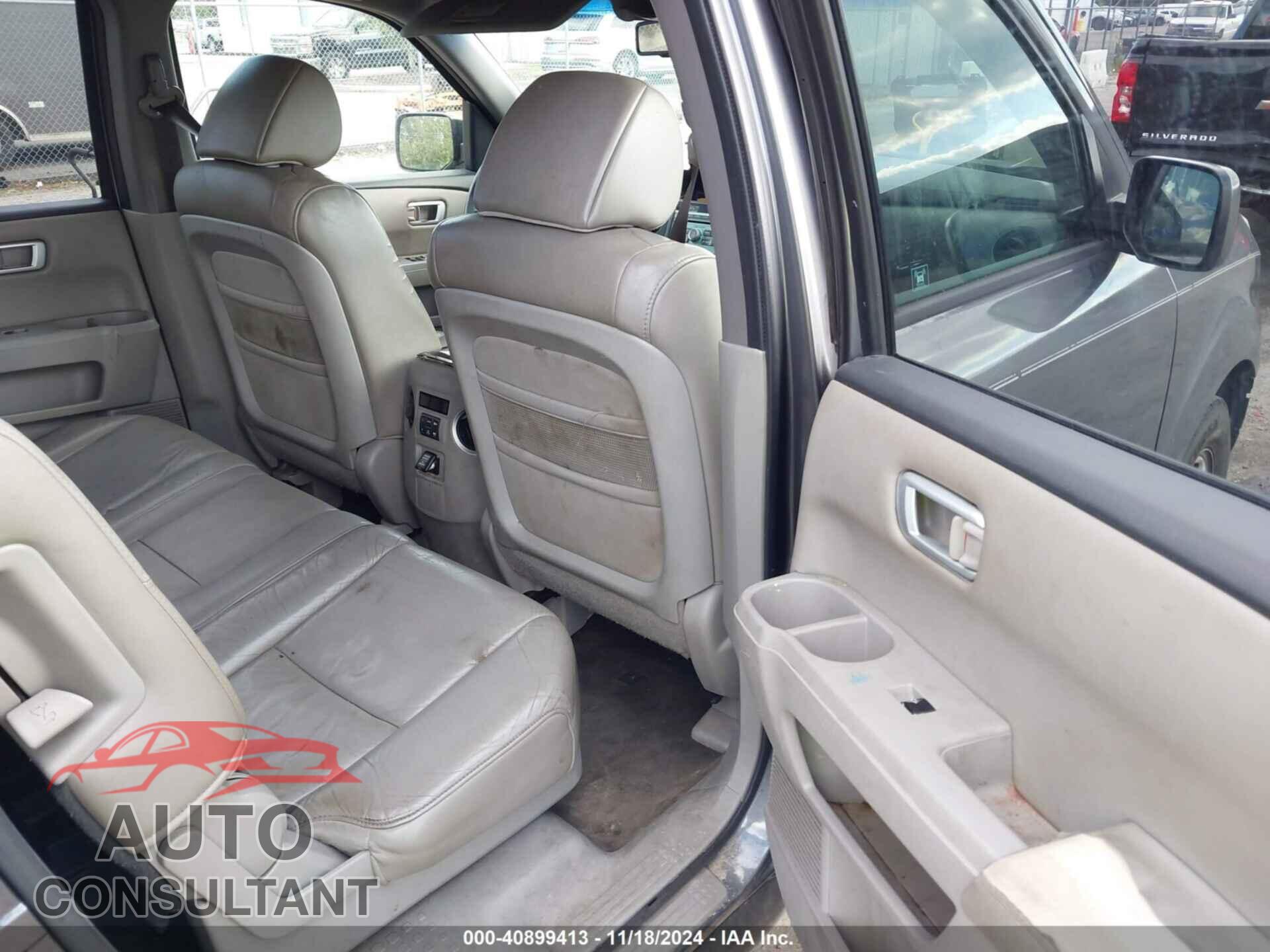 HONDA PILOT 2011 - 5FNYF3H54BB040122