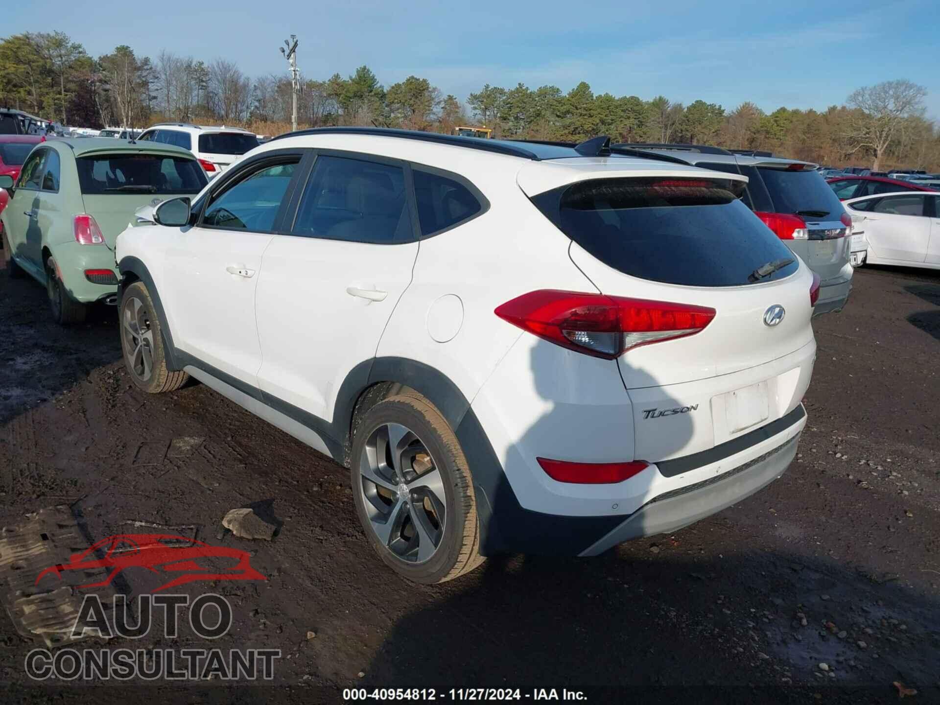 HYUNDAI TUCSON 2018 - KM8J3CA23JU725675