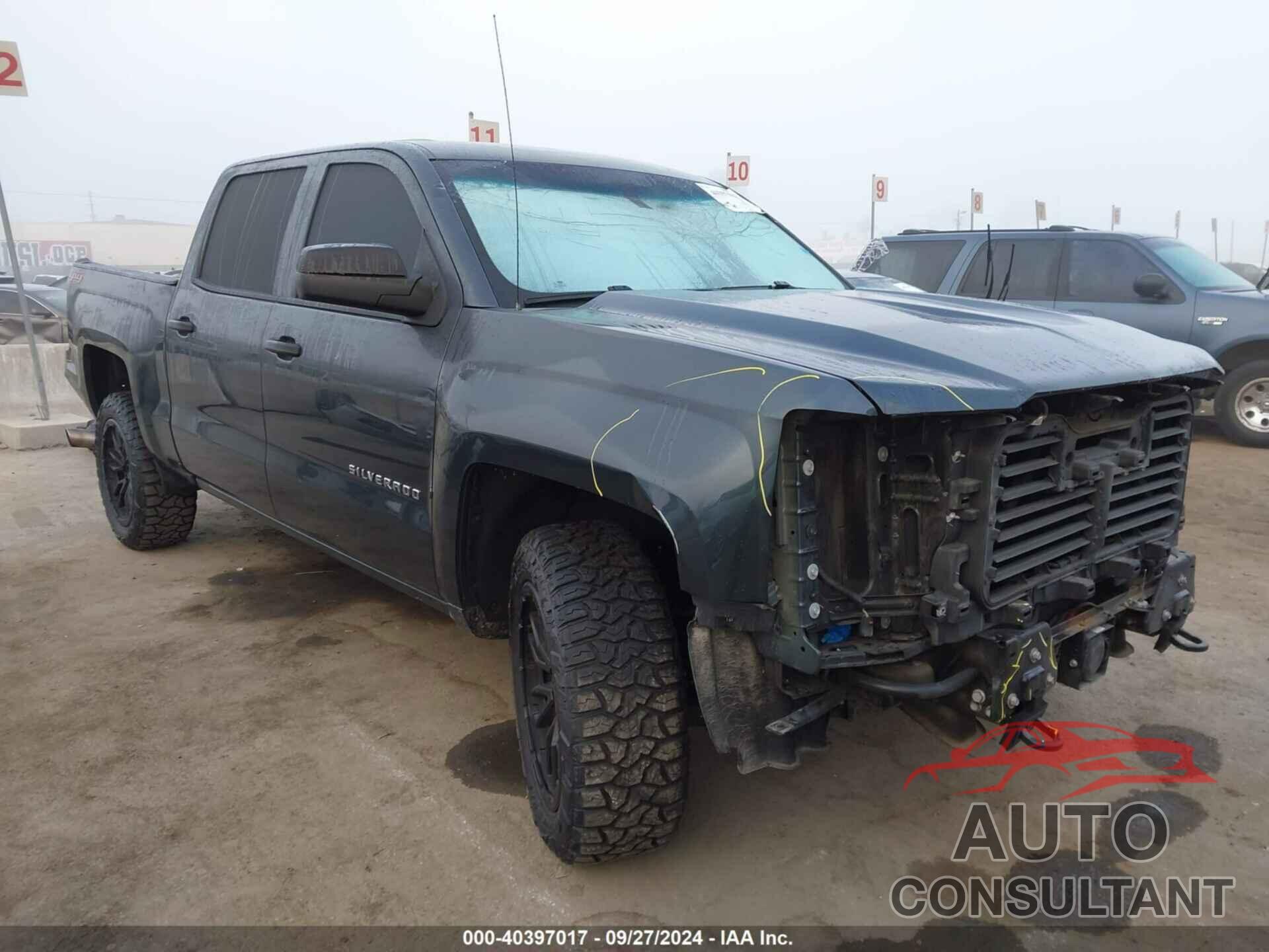 CHEVROLET SILVERADO 1500 2018 - 3GCUKNEH5JG224465