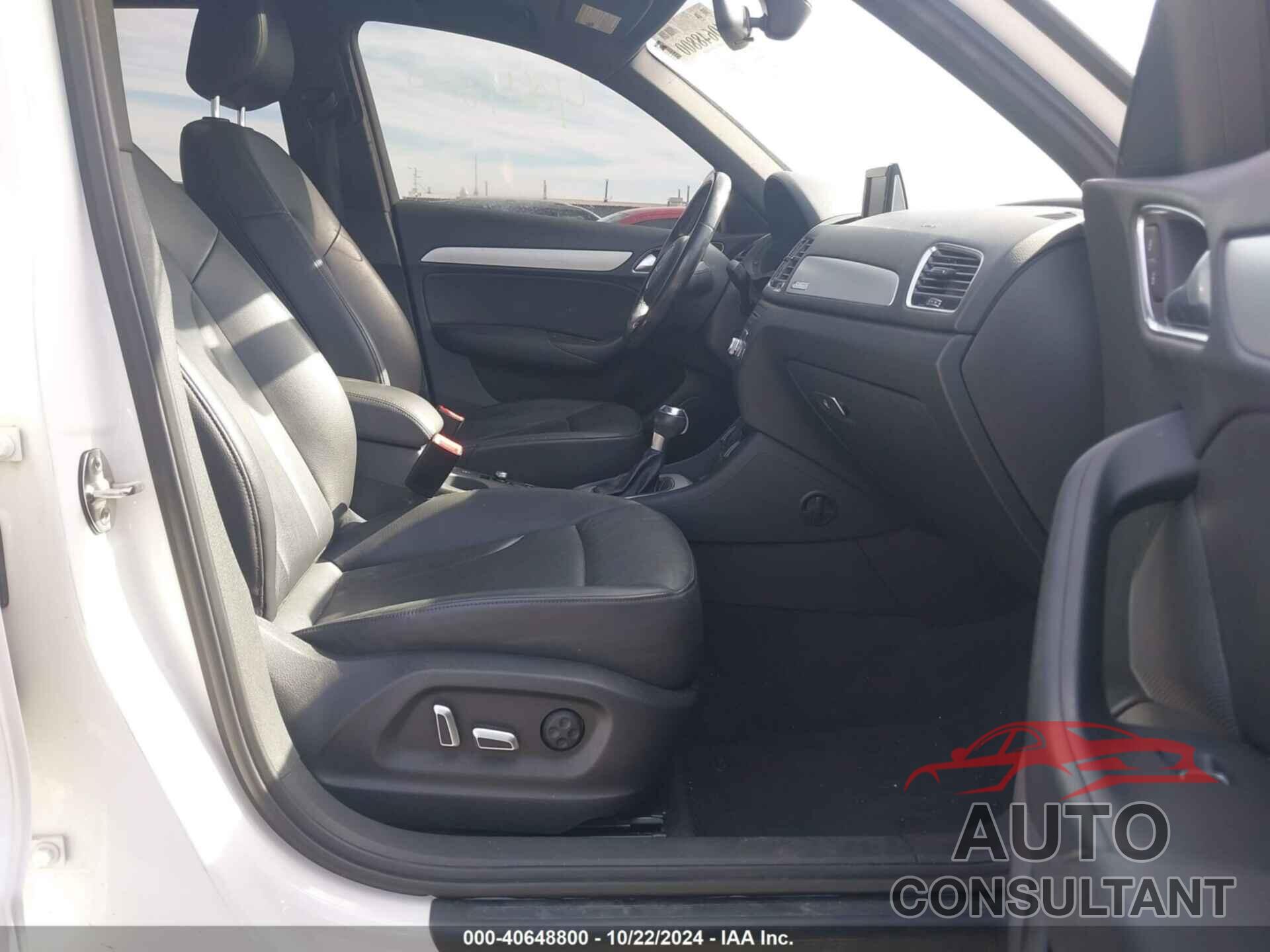 AUDI Q3 2017 - WA1ECCFS0HR008186