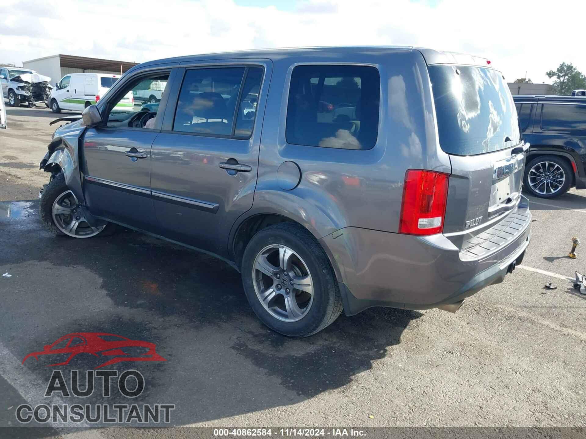 HONDA PILOT 2015 - 5FNYF4H35FB074886
