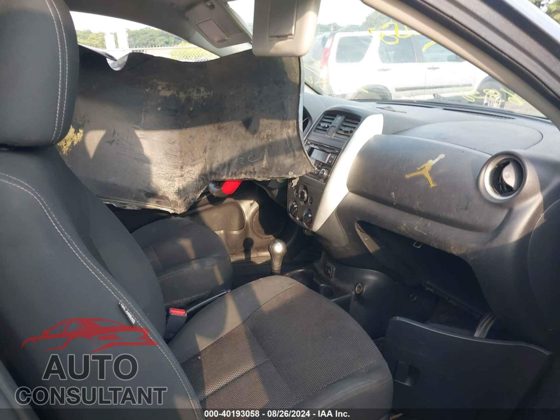 NISSAN VERSA 2017 - 3N1CN7AP3HL878980