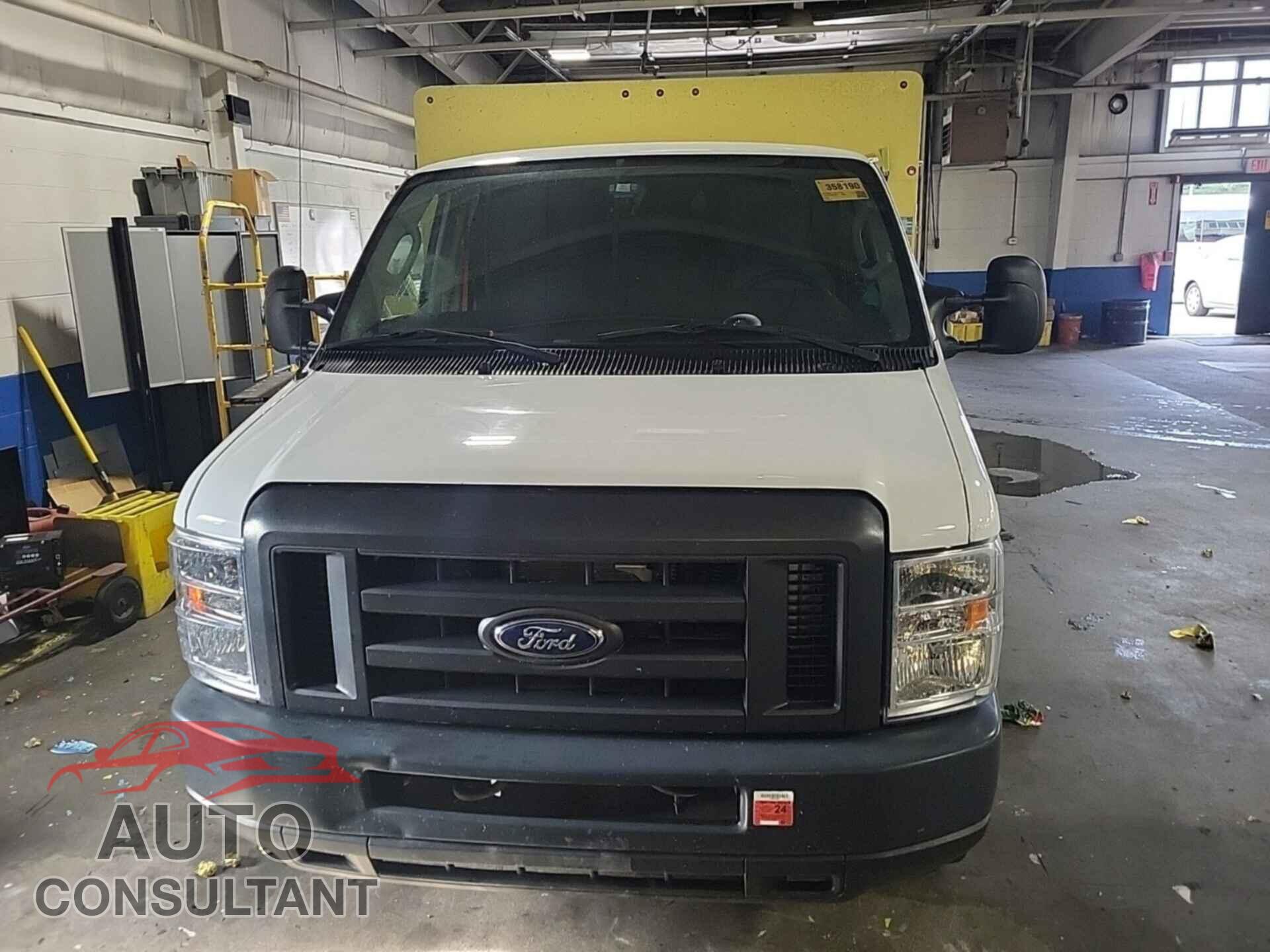 FORD ECONOLINE 2017 - 1FDXE4FS3HDC69111