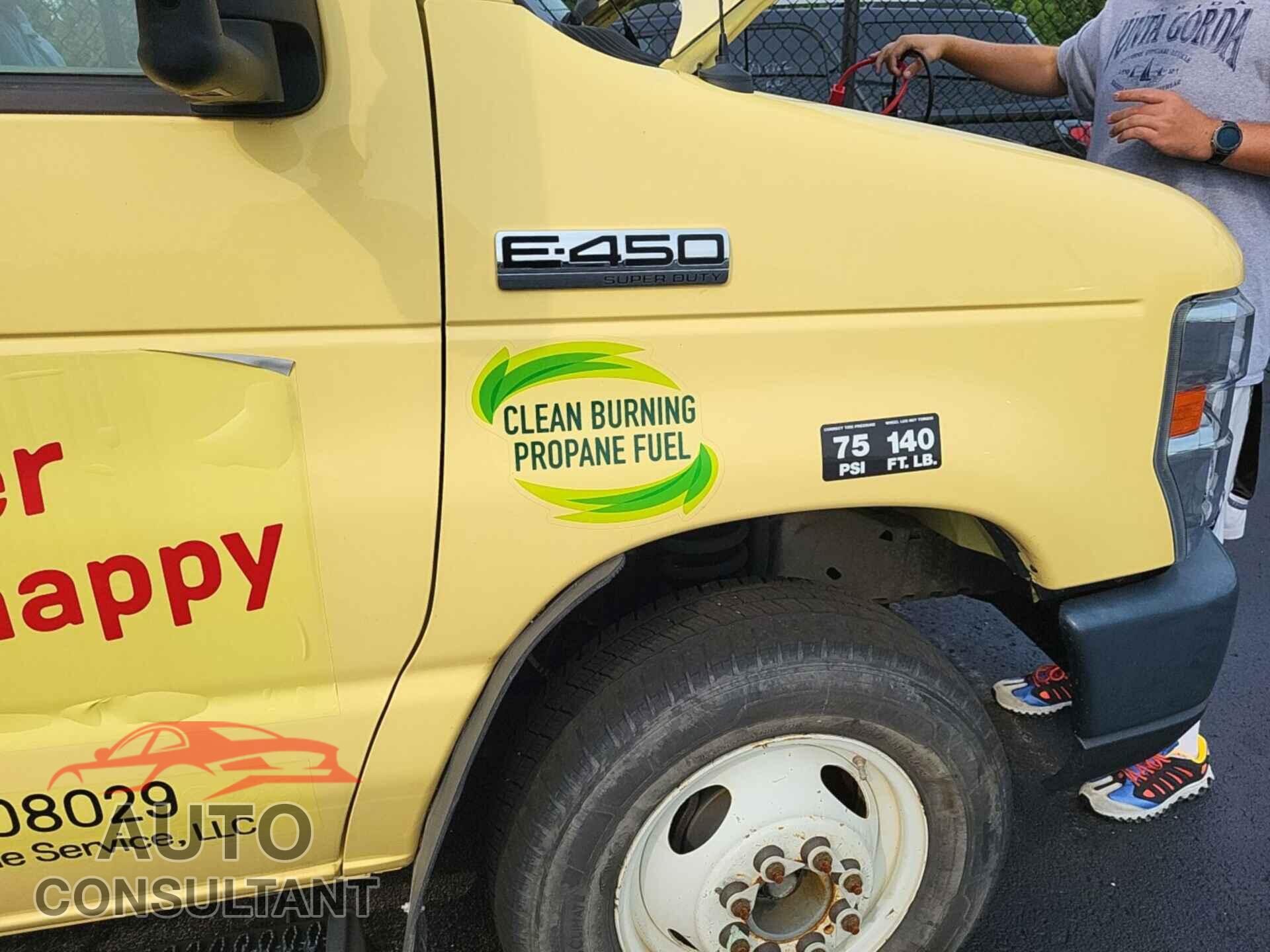 FORD ECONOLINE 2019 - 1FDXE4FS5KDC53743