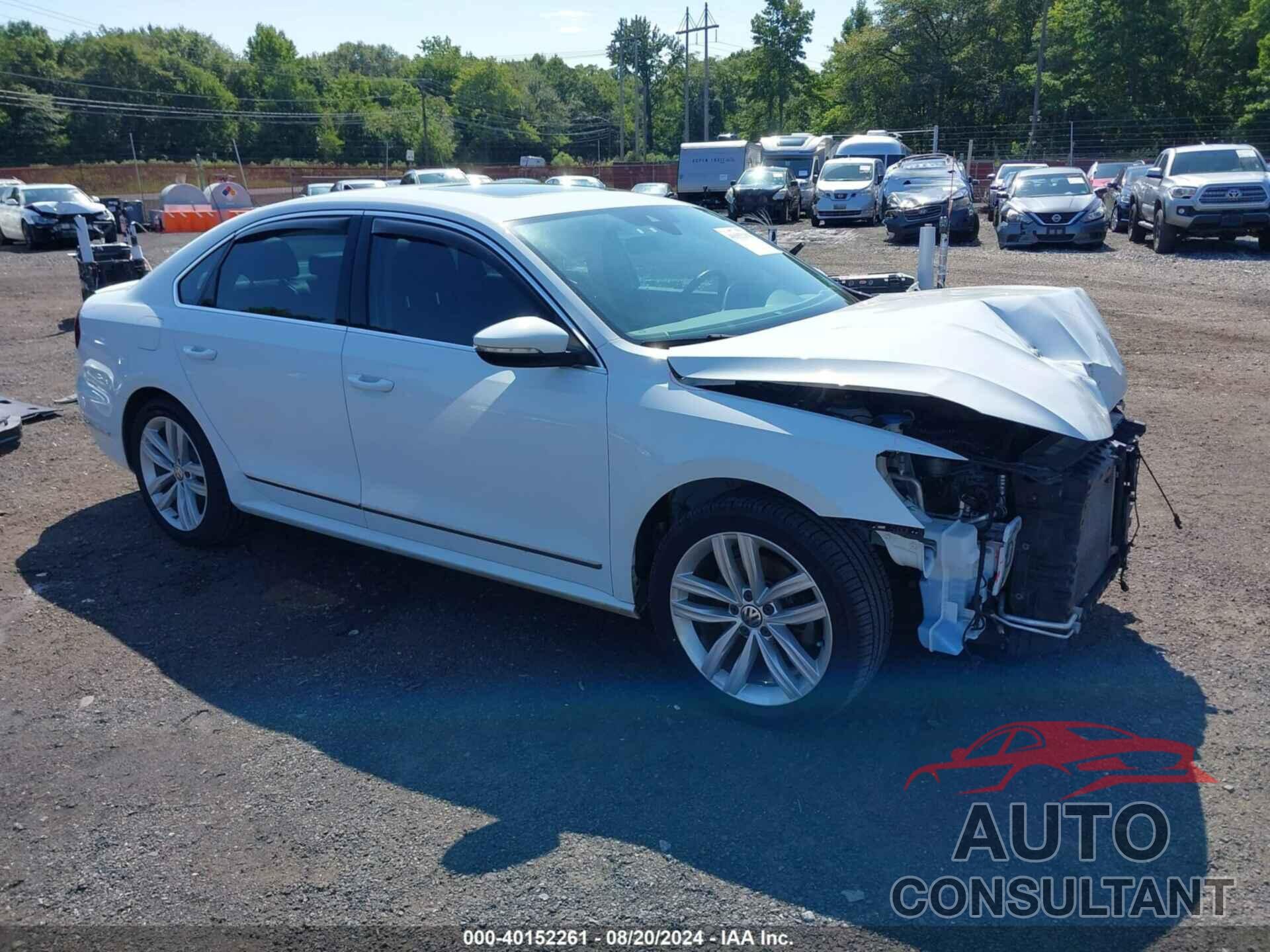 VOLKSWAGEN PASSAT 2018 - 1VWCA7A31JC016703