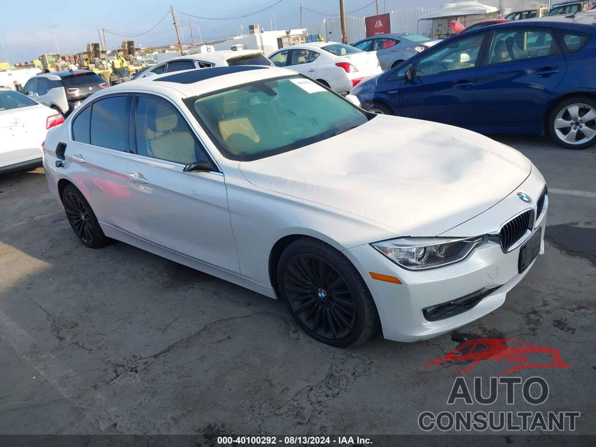 BMW 328I 2013 - WBA3C1C56DF443917