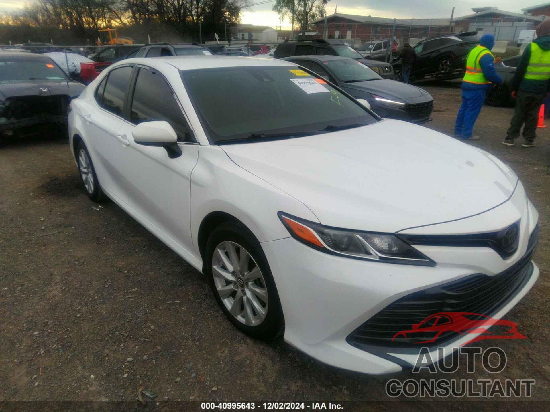TOYOTA CAMRY 2019 - 4T1B11HKXKU711682