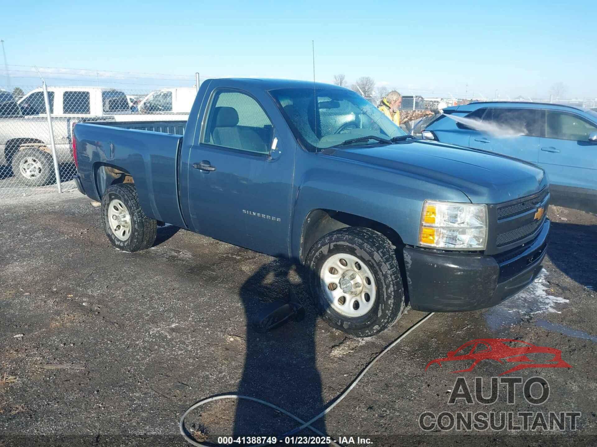 CHEVROLET SILVERADO 1500 2011 - 1GCNCPEA7BZ370254
