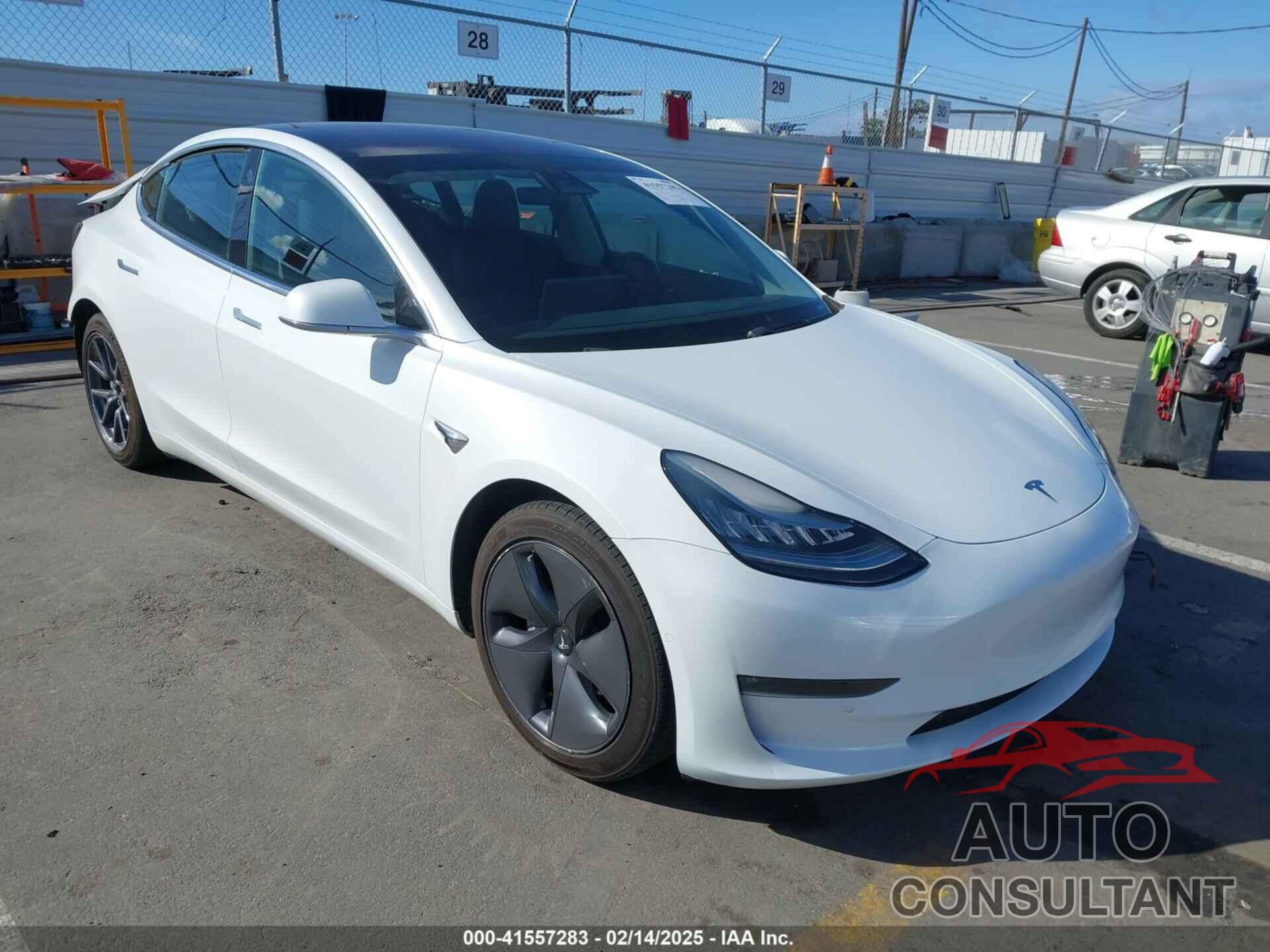 TESLA MODEL 3 2018 - 5YJ3E1EA0JF060532