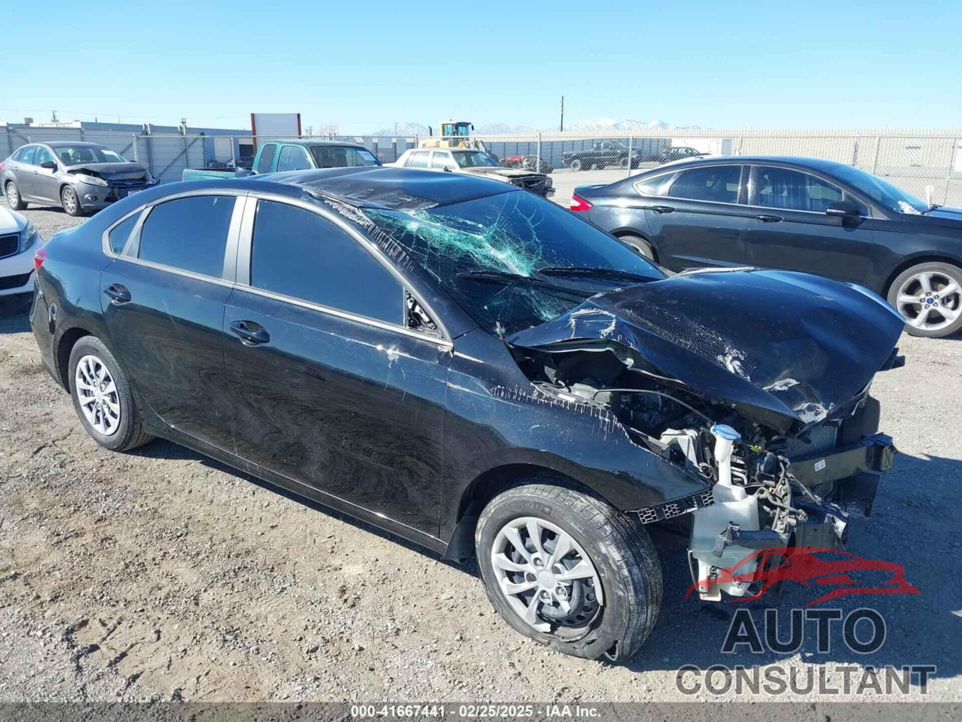 KIA FORTE 2023 - 3KPF24AD1PE603957