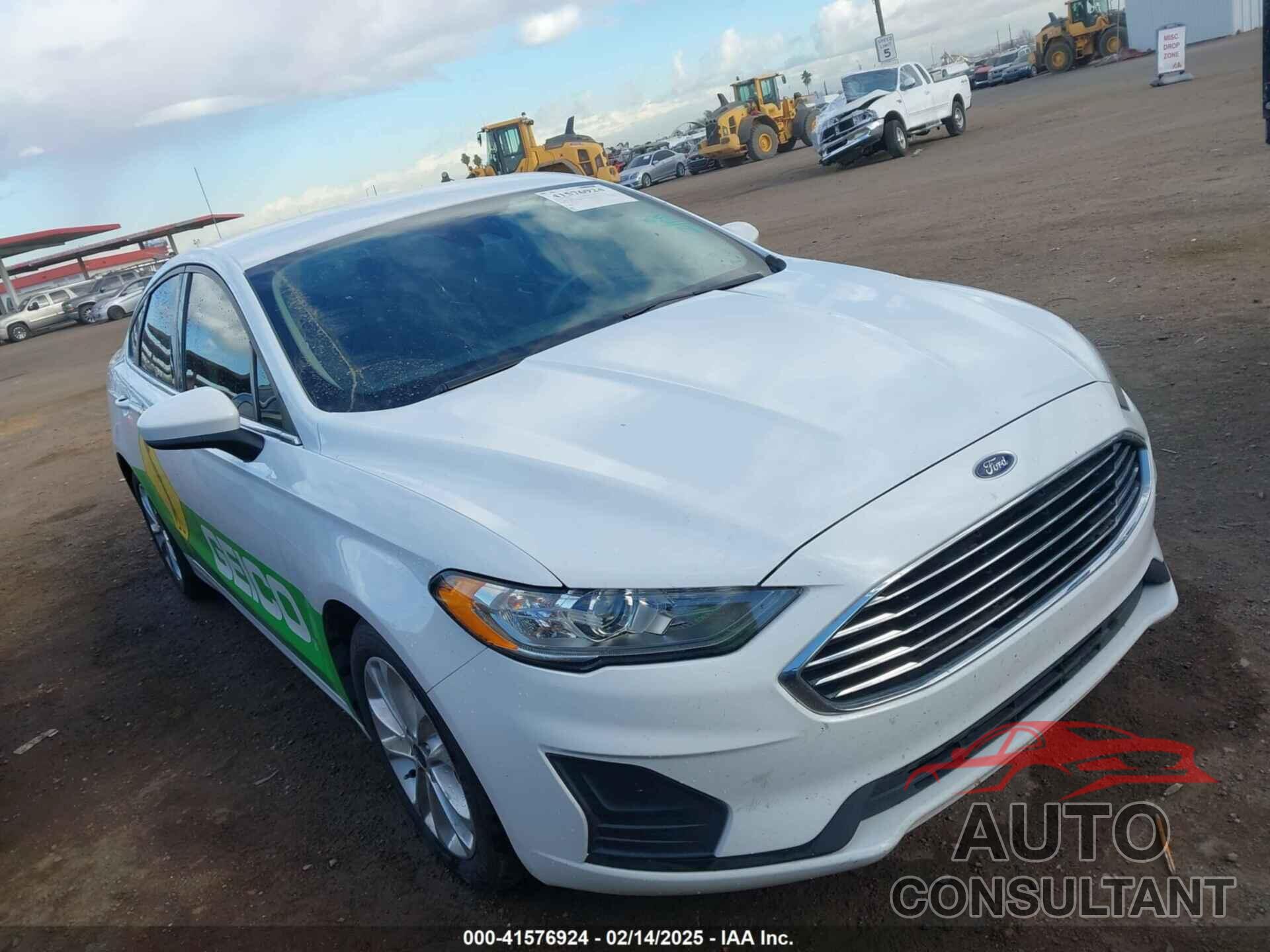 FORD FUSION HYBRID 2019 - 3FA6P0LUXKR210375
