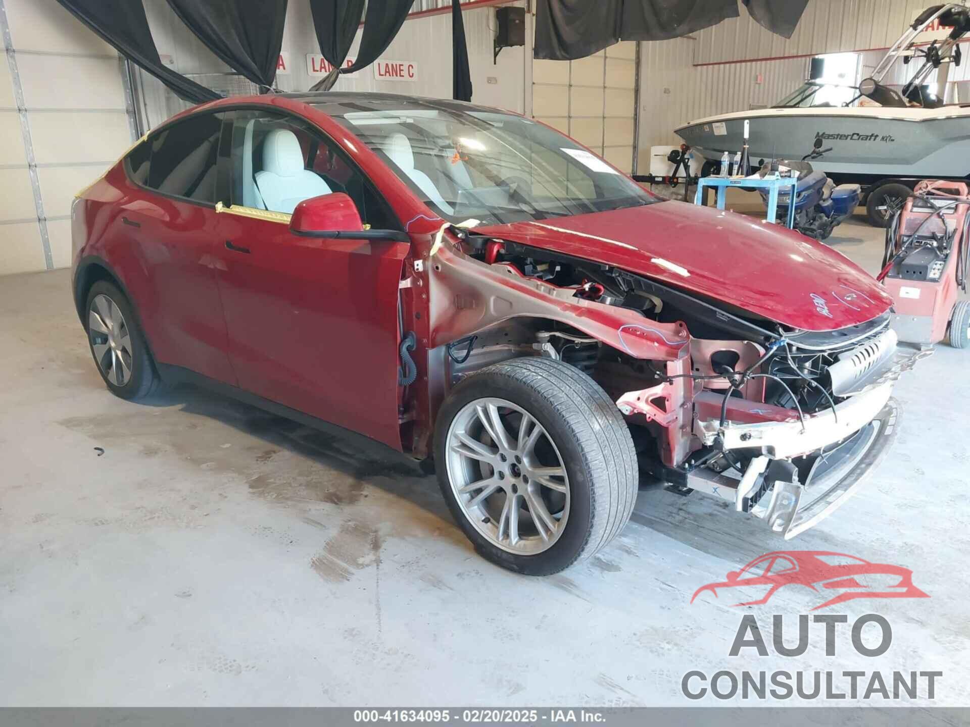 TESLA MODEL Y 2023 - 7SAYGDEE6PA205294