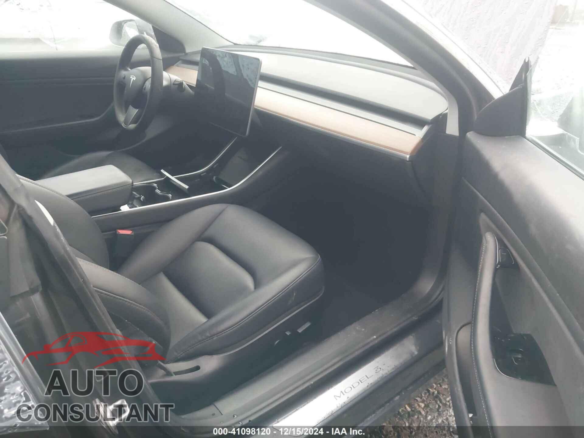 TESLA MODEL 3 2020 - 5YJ3E1EC8LF623718
