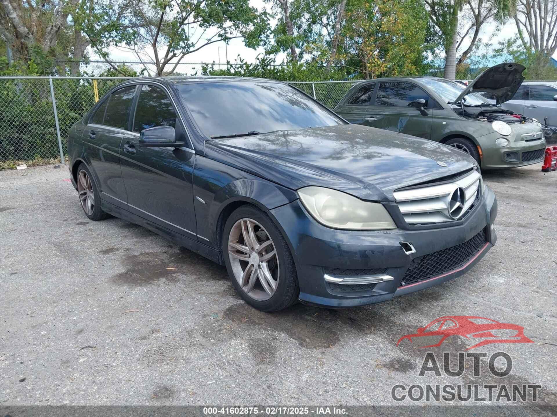 MERCEDES-BENZ C 250 2012 - WDDGF4HB5CR239592