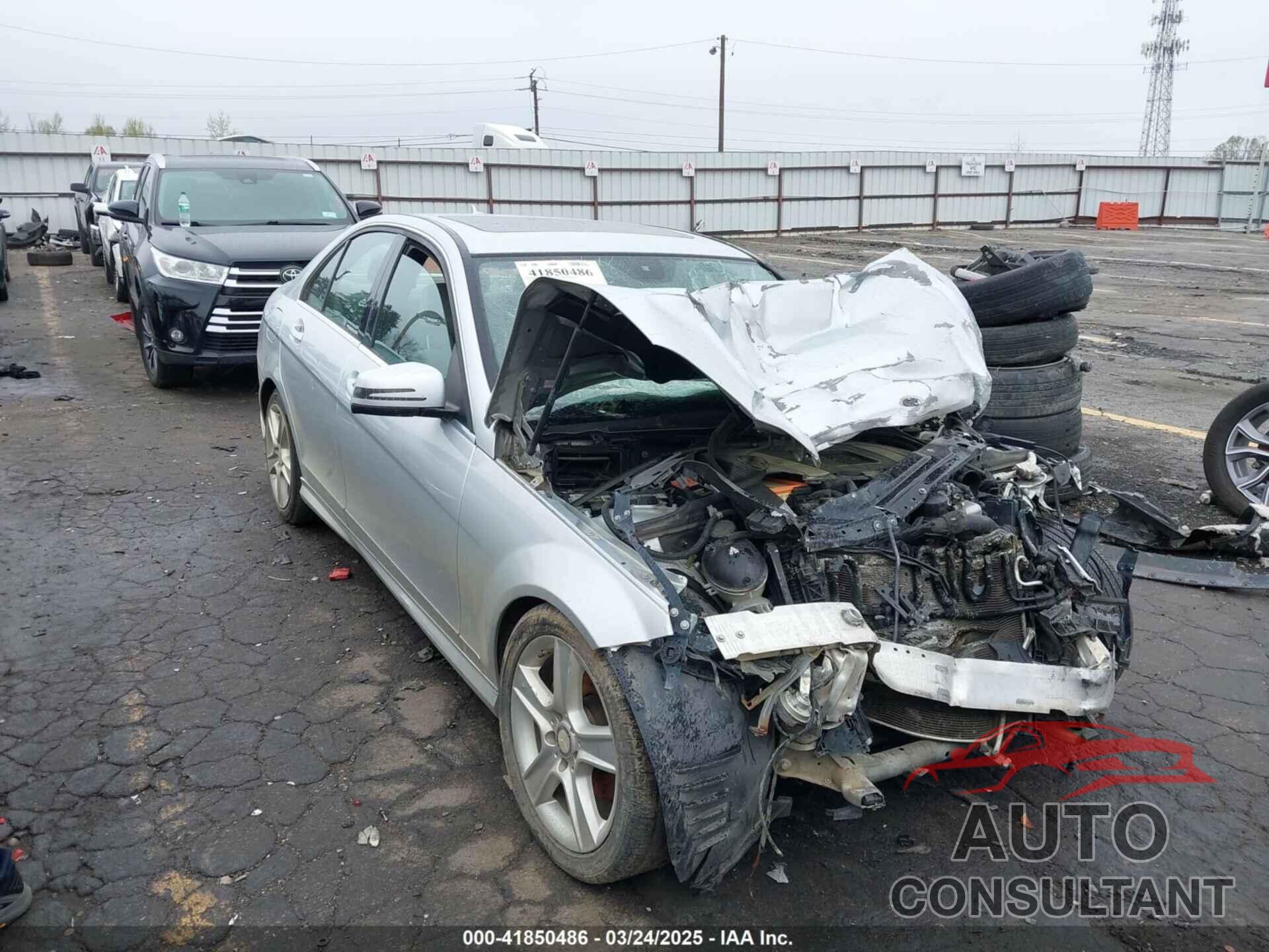 MERCEDES-BENZ C 300 2011 - WDDGF5EB9BA484726