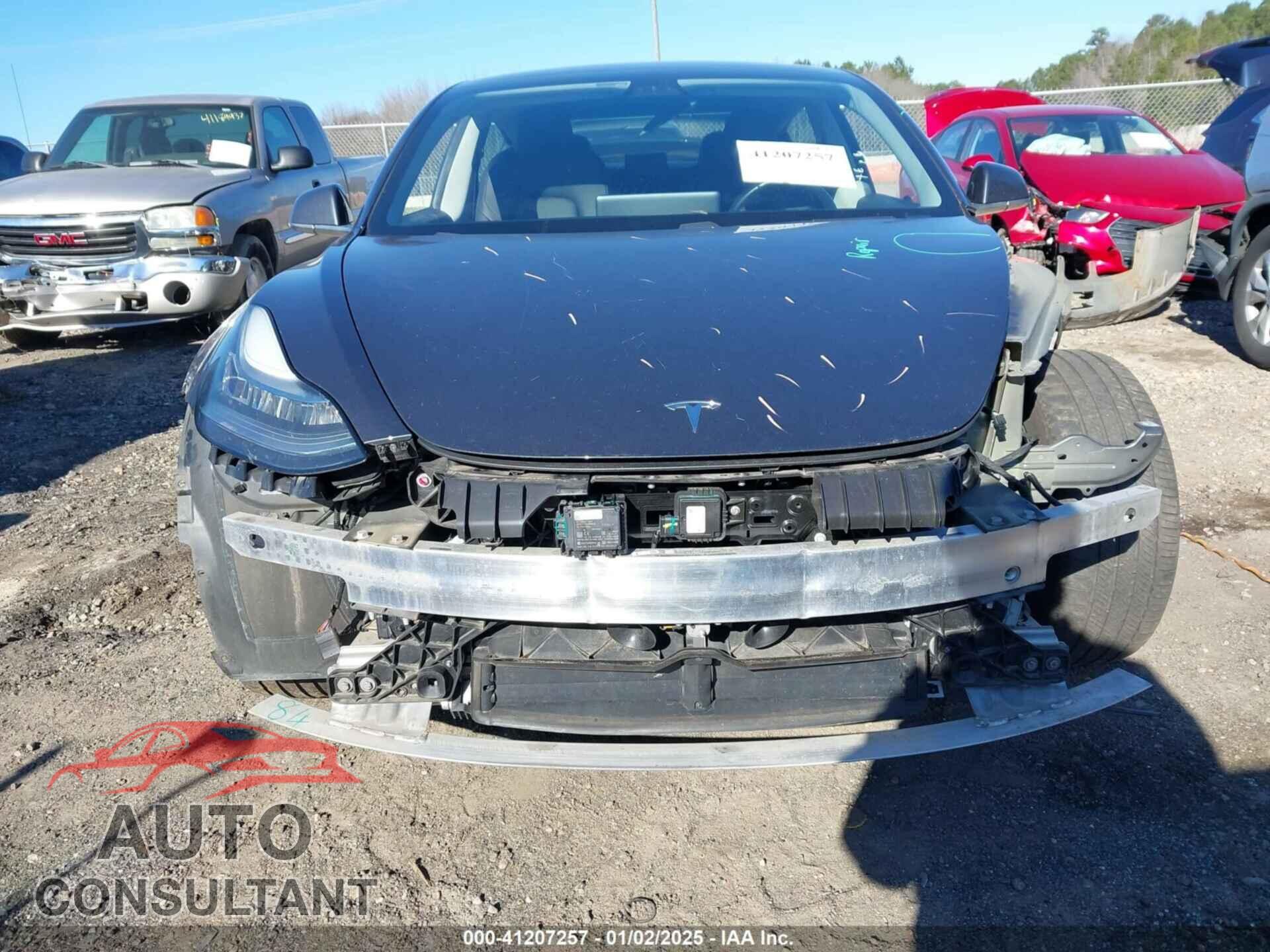 TESLA MODEL 3 2018 - 5YJ3E1EA9JF018814