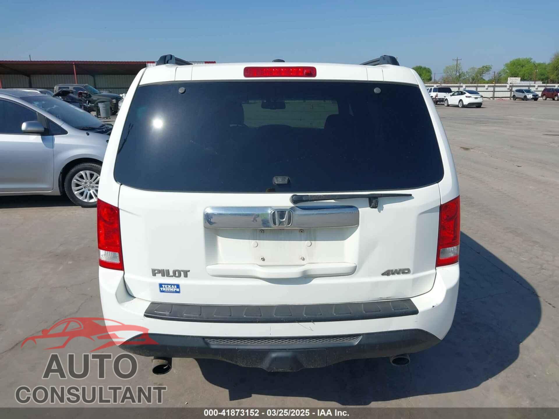 HONDA PILOT 2015 - 5FNYF4H56FB061663