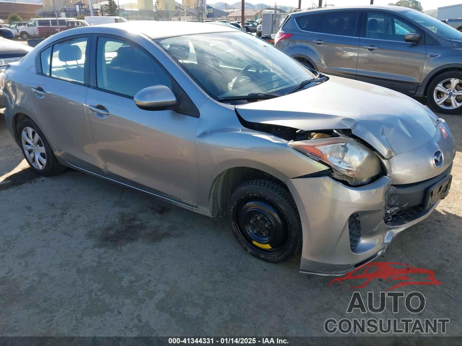 MAZDA MAZDA3 2012 - JM1BL1UF2C1523152