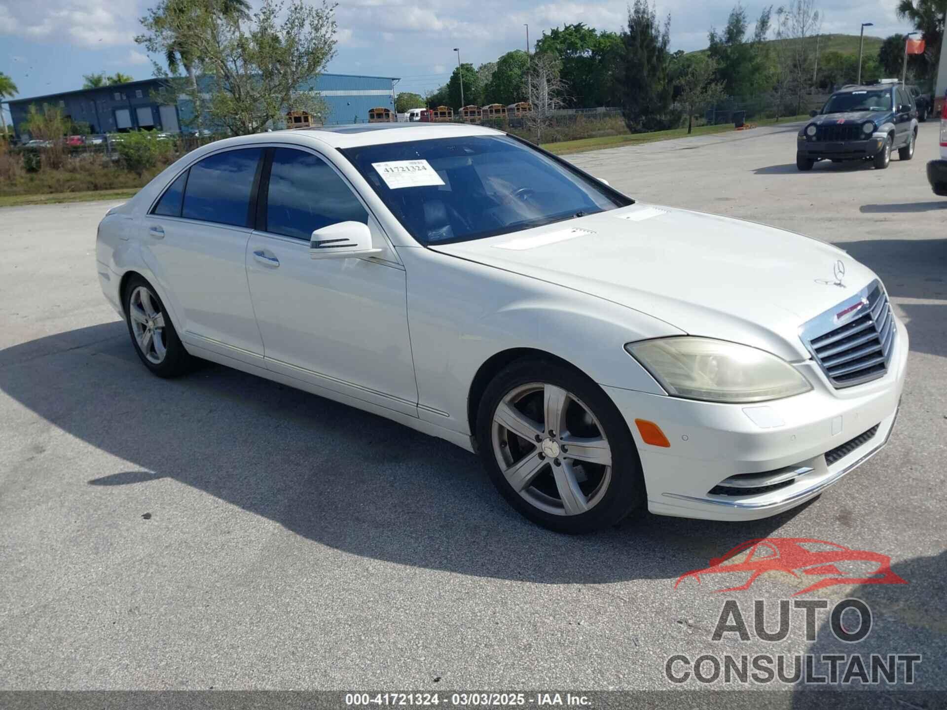 MERCEDES-BENZ S 550 2010 - WDDNG7BB6AA333698
