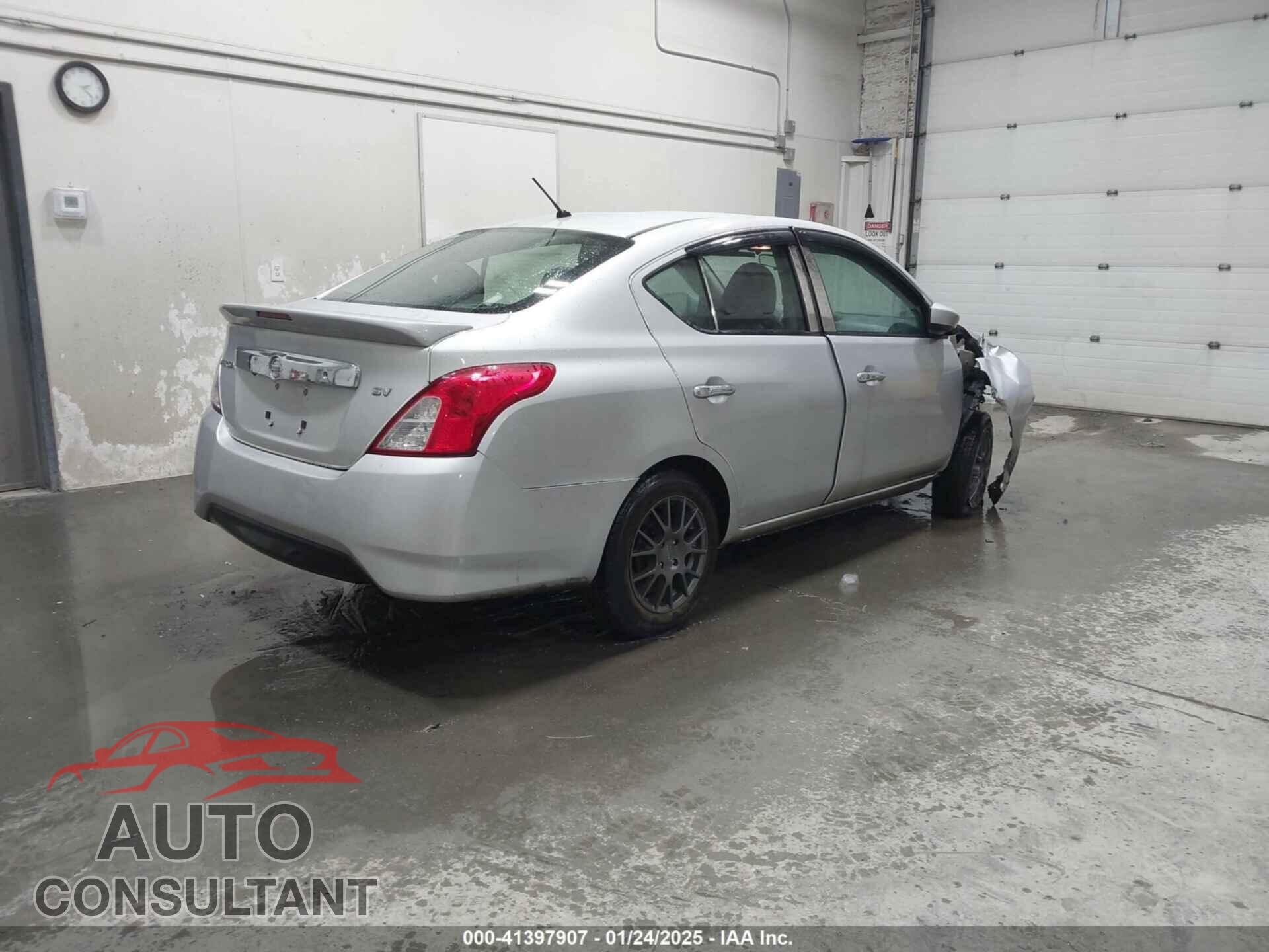 NISSAN VERSA 2019 - 3N1CN7AP3KL856498