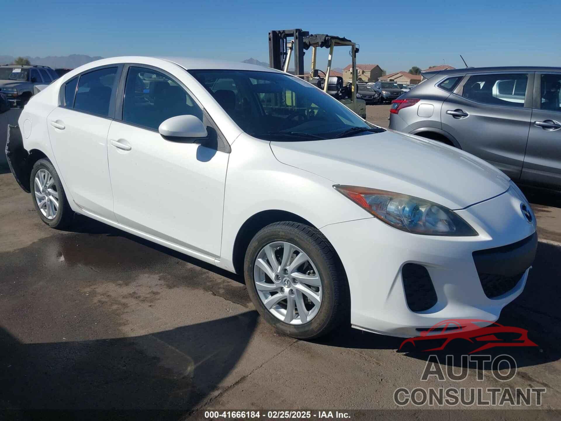 MAZDA MAZDA3 2012 - JM1BL1V85C1635105