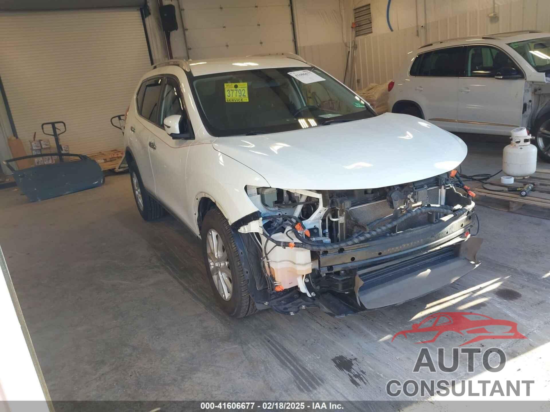 NISSAN ROGUE 2018 - KNMAT2MV6JP594390