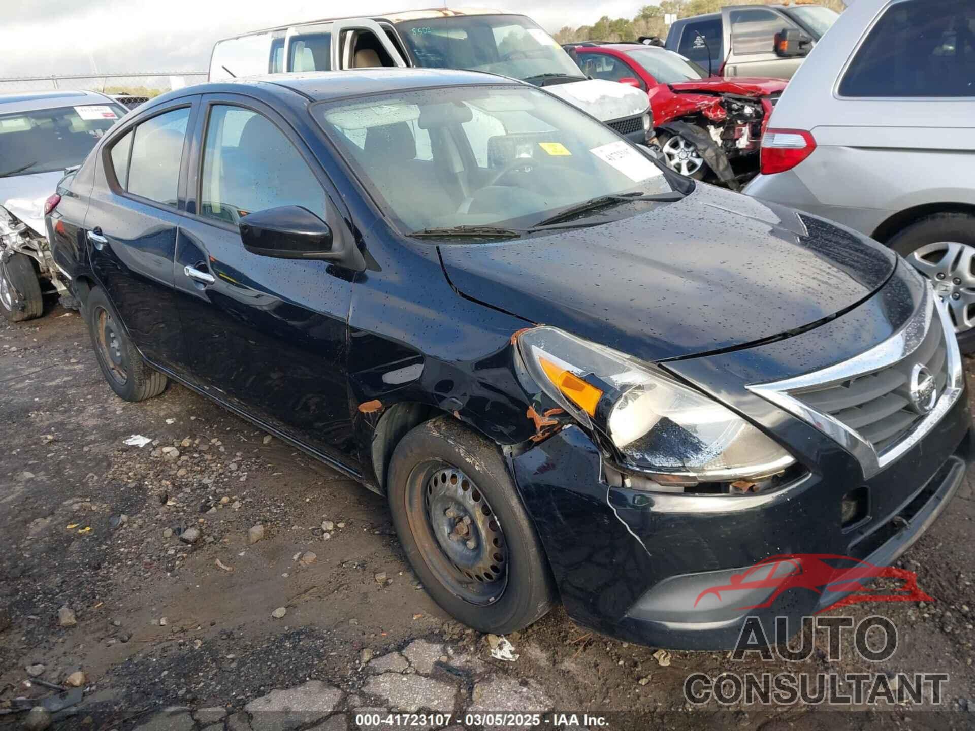NISSAN VERSA 2017 - 3N1CN7AP0HL827999