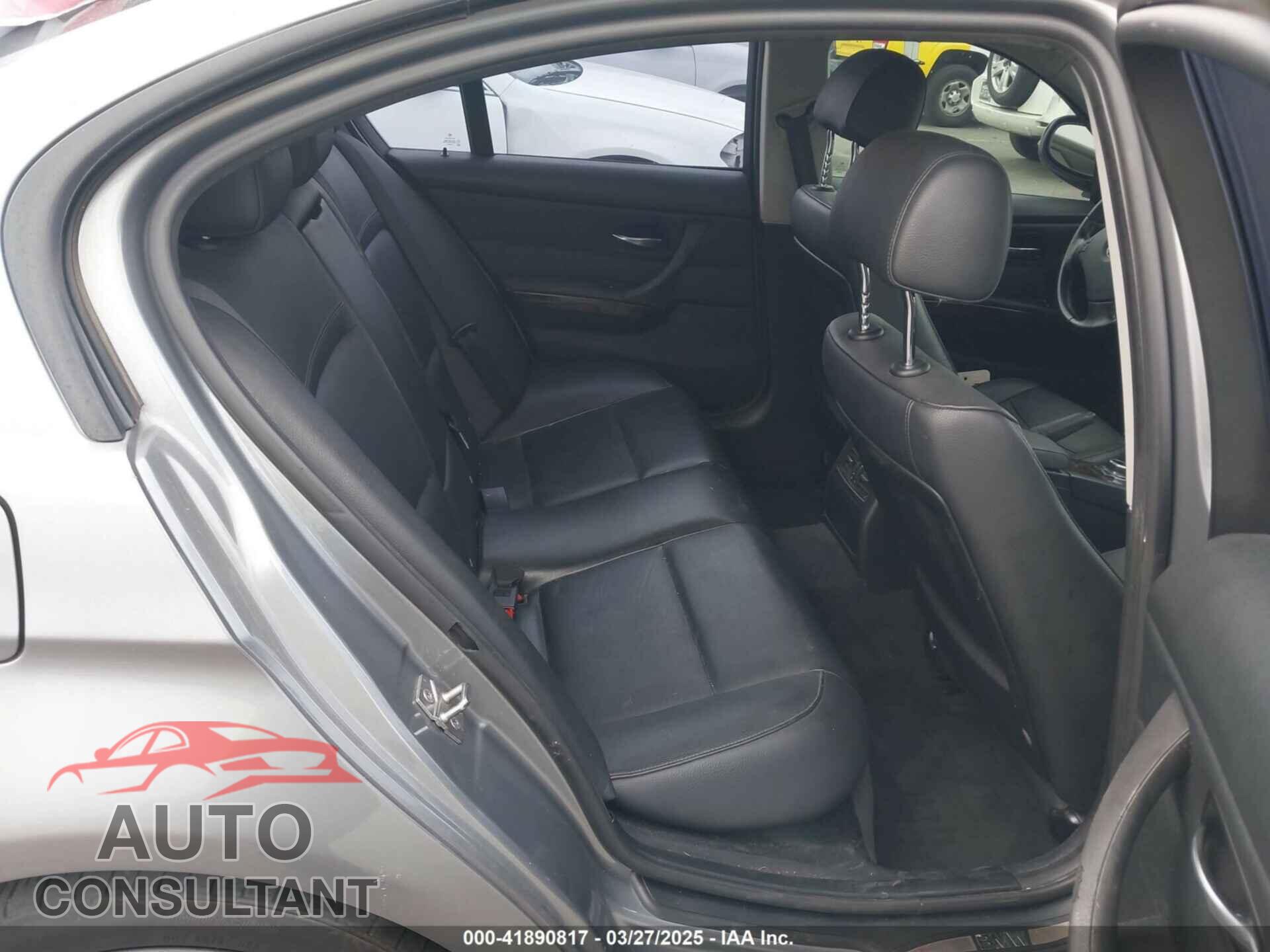 BMW 328I 2011 - WBAPH5C57BA445826