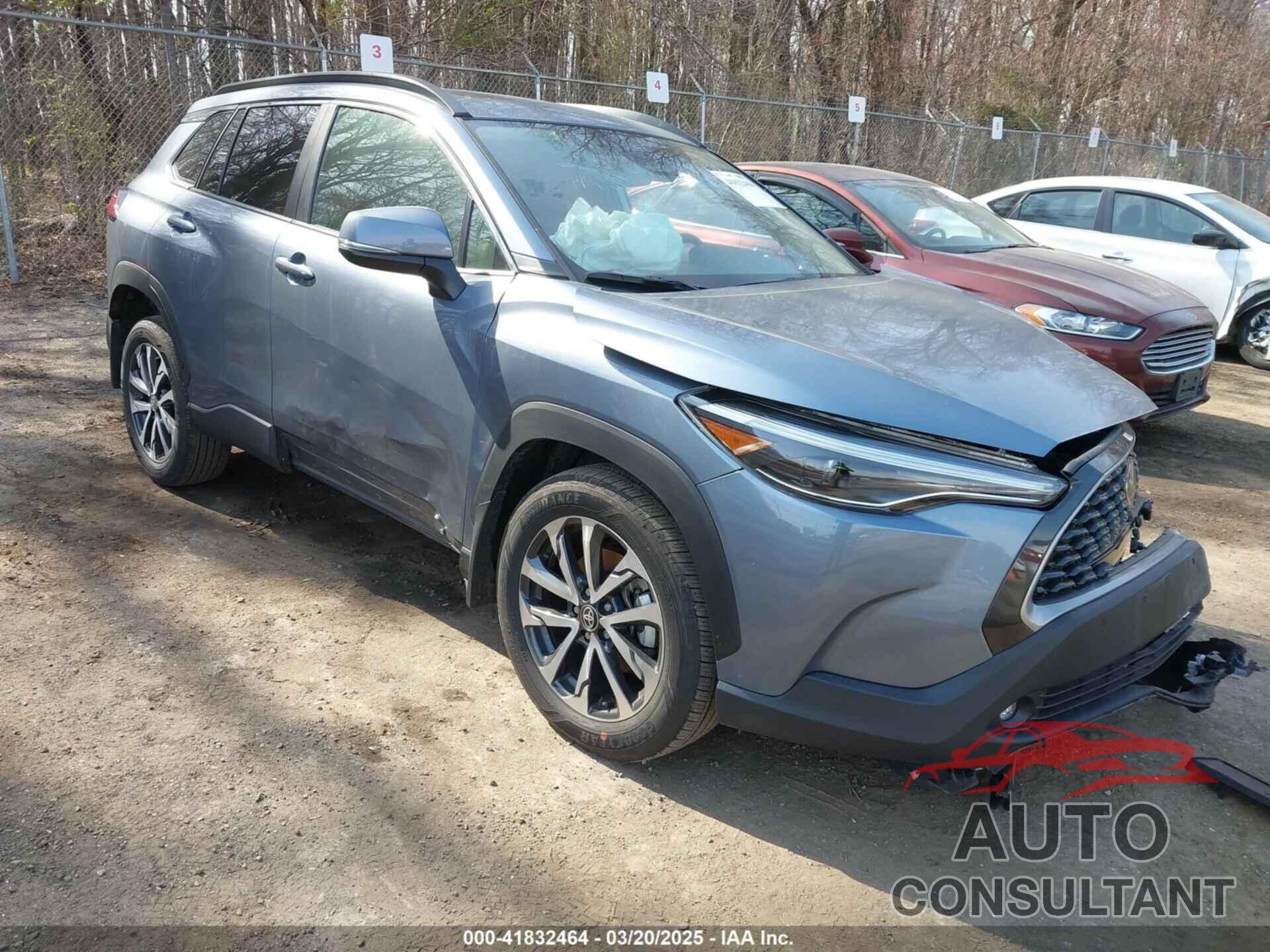 TOYOTA COROLLA CROSS 2024 - 7MUDAABG6RV102837