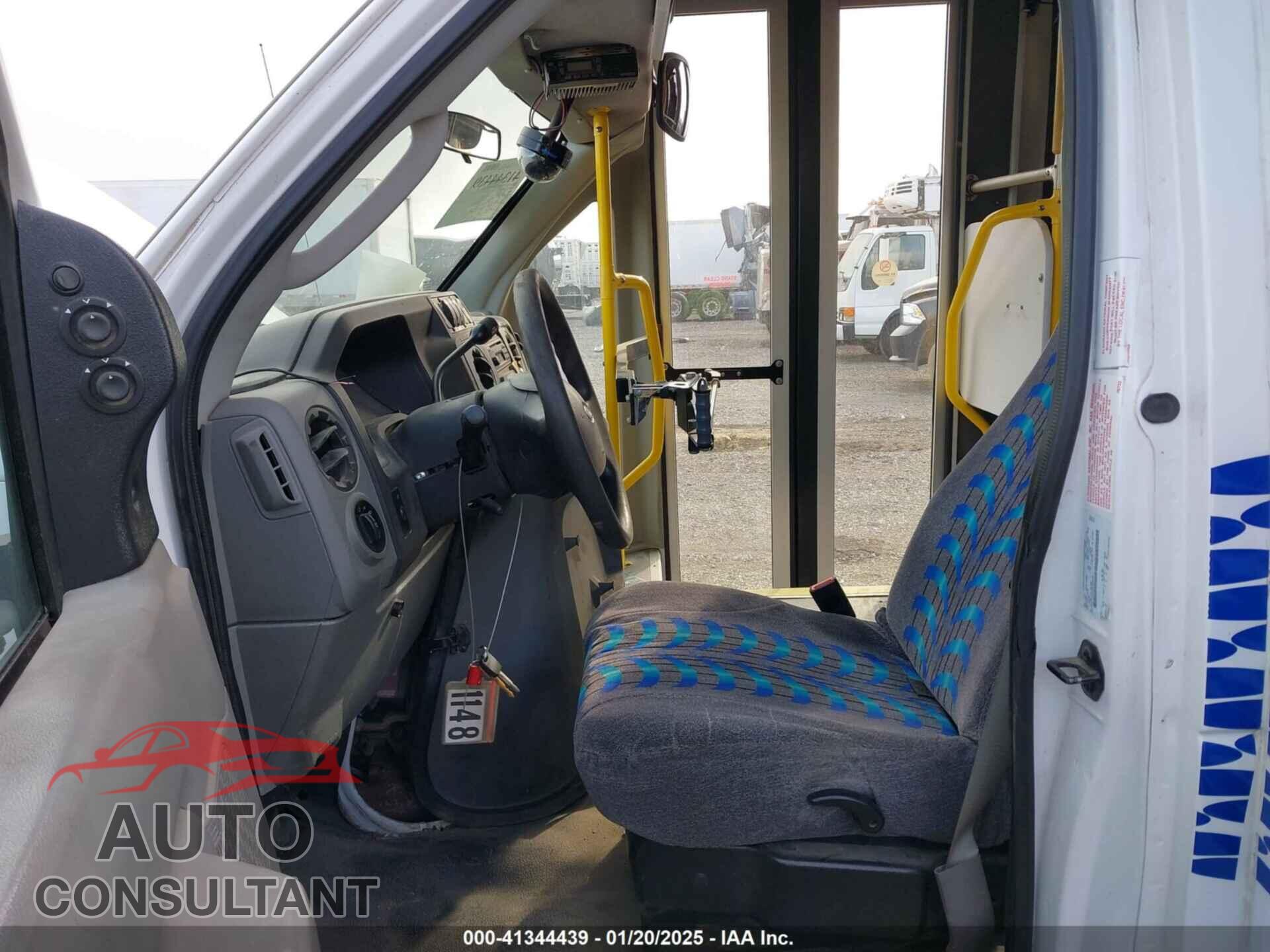 FORD E-450 CUTAWAY 2010 - 1FDFE4FP4ADA23200