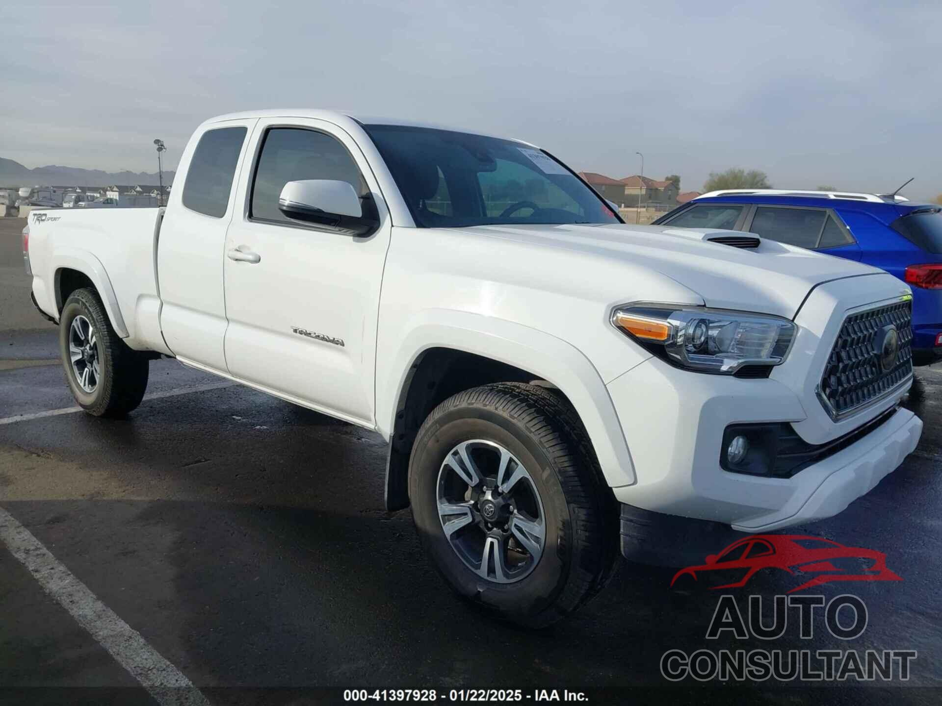 TOYOTA TACOMA 2018 - 5TFRZ5CN8JX064734